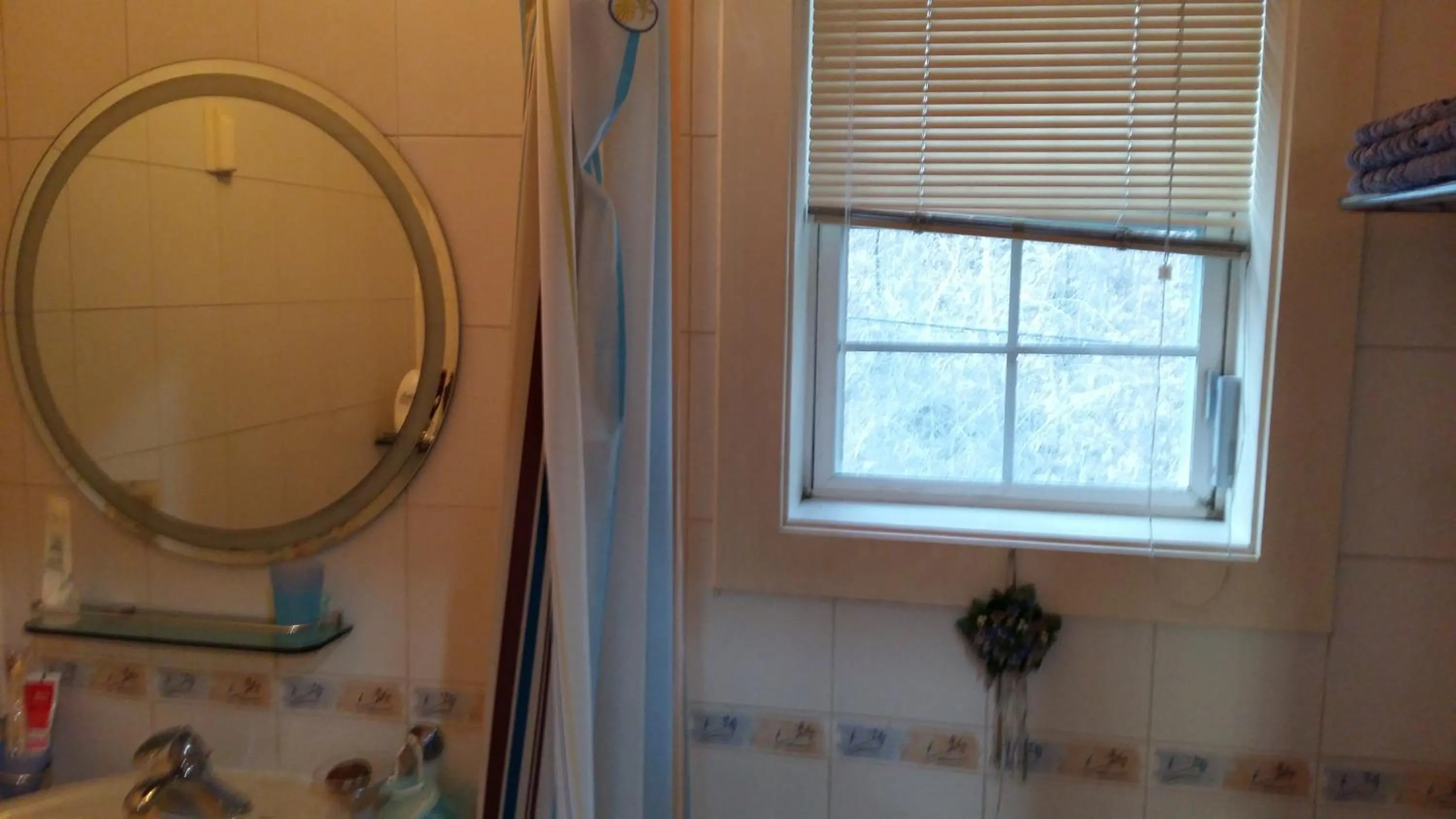 Bathroom in Fermata Pension