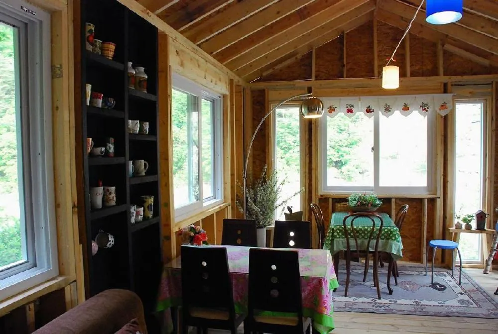 Dining area in Fermata Pension