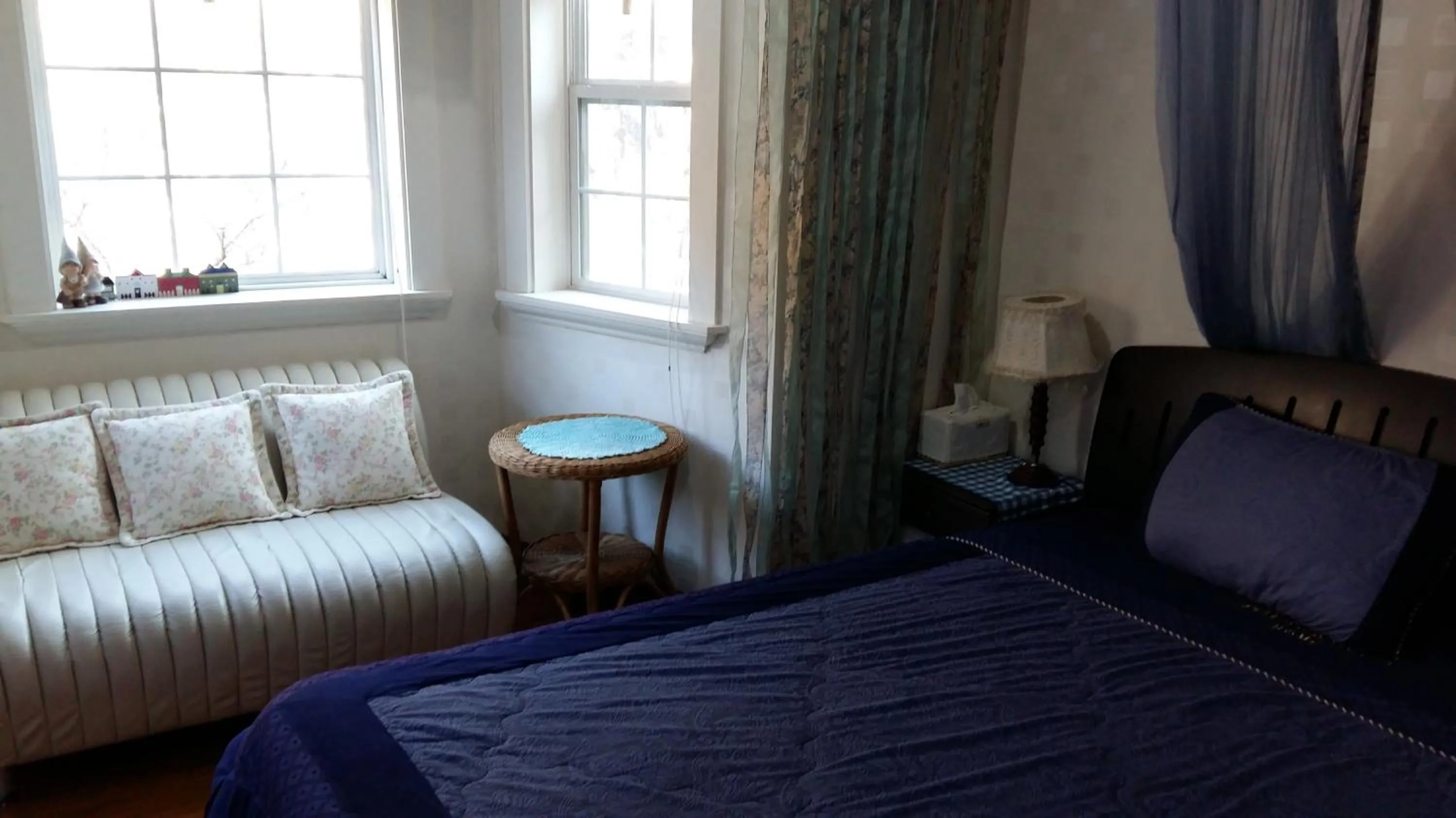 Day, Bed in Fermata Pension