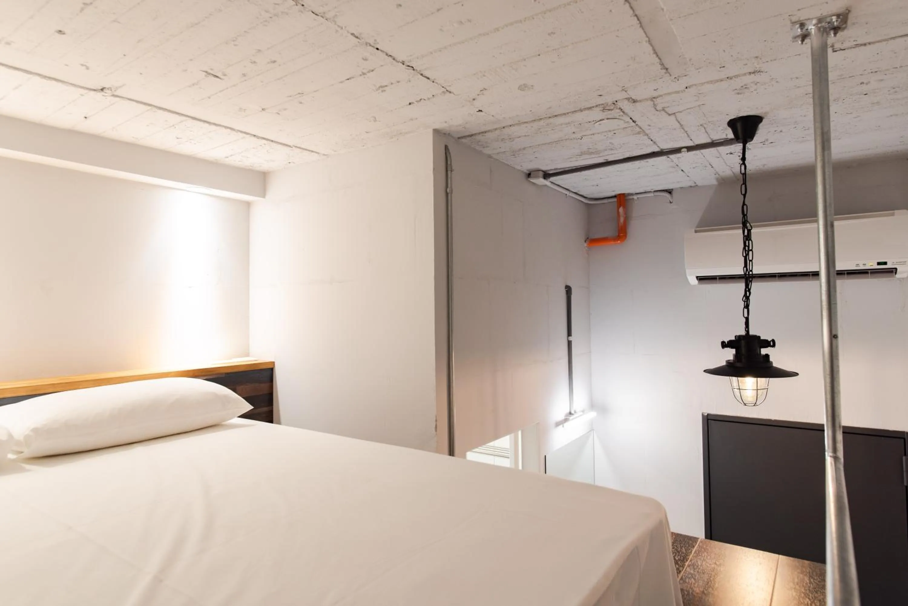 Property building, Bed in miniinn