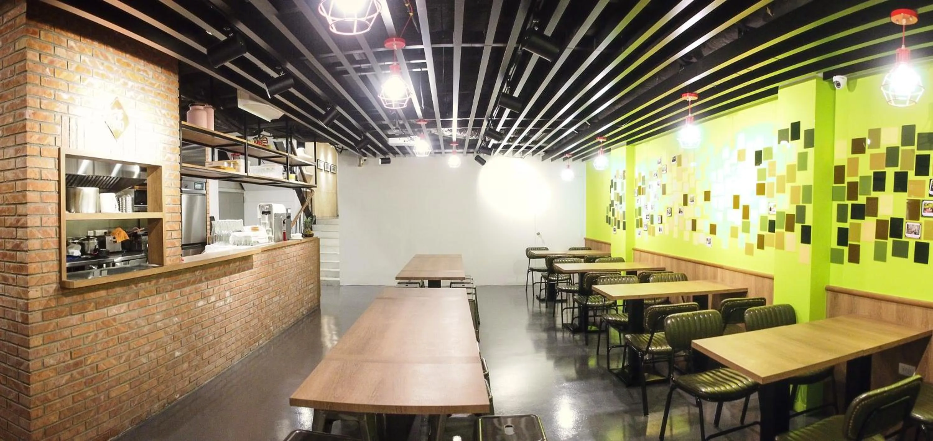 Restaurant/places to eat in Energy Inn