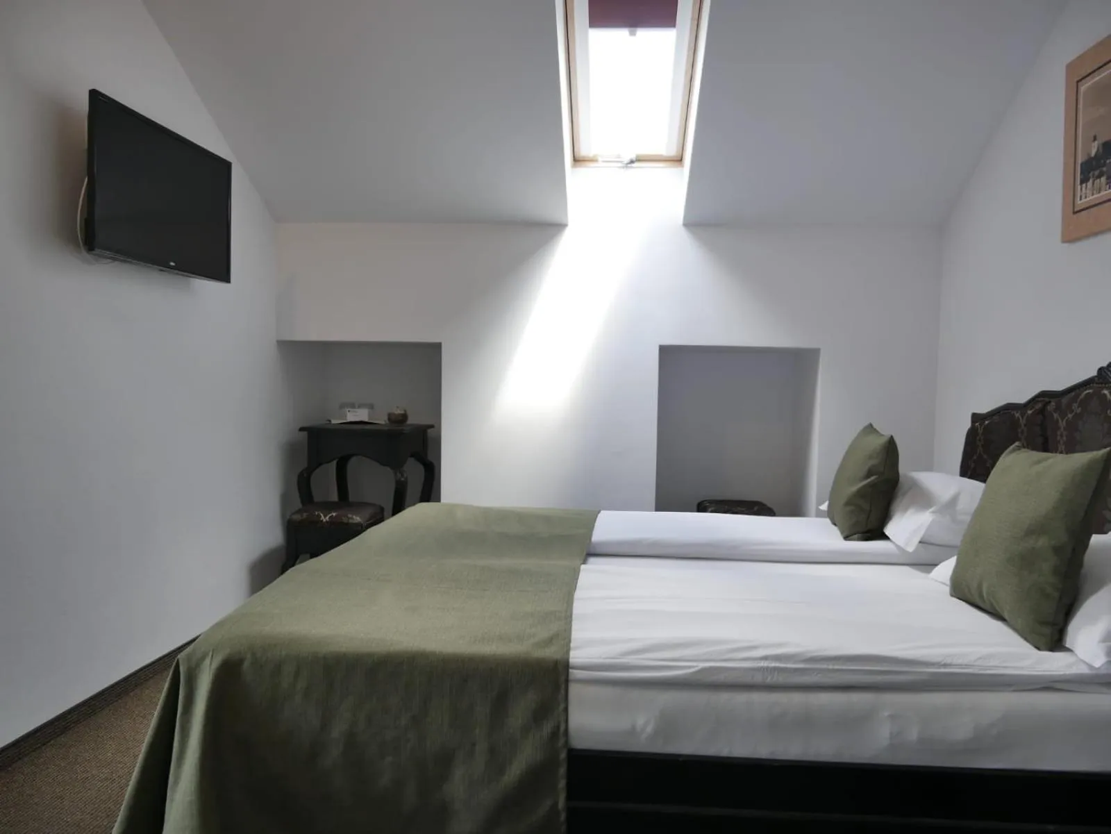 Bed in Sibiu City Center Apartments
