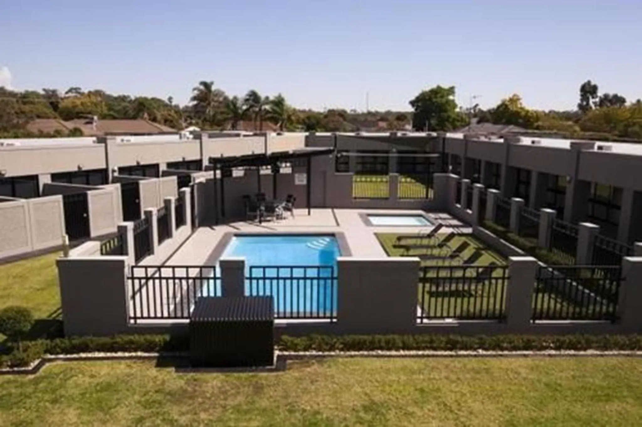 Pool view in Southgate