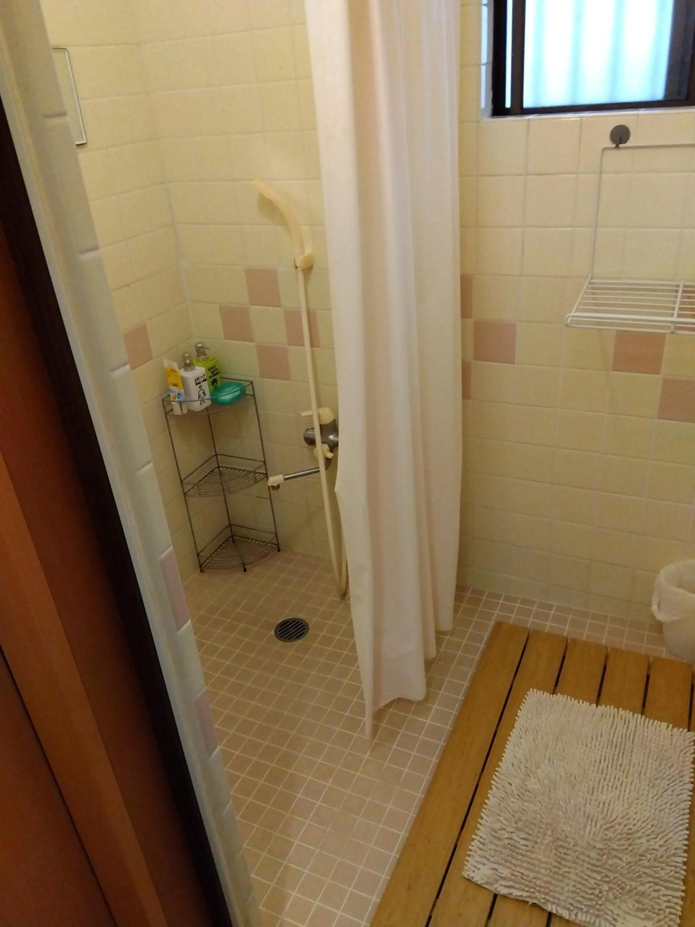 Shower in Enman Guest House Osaka