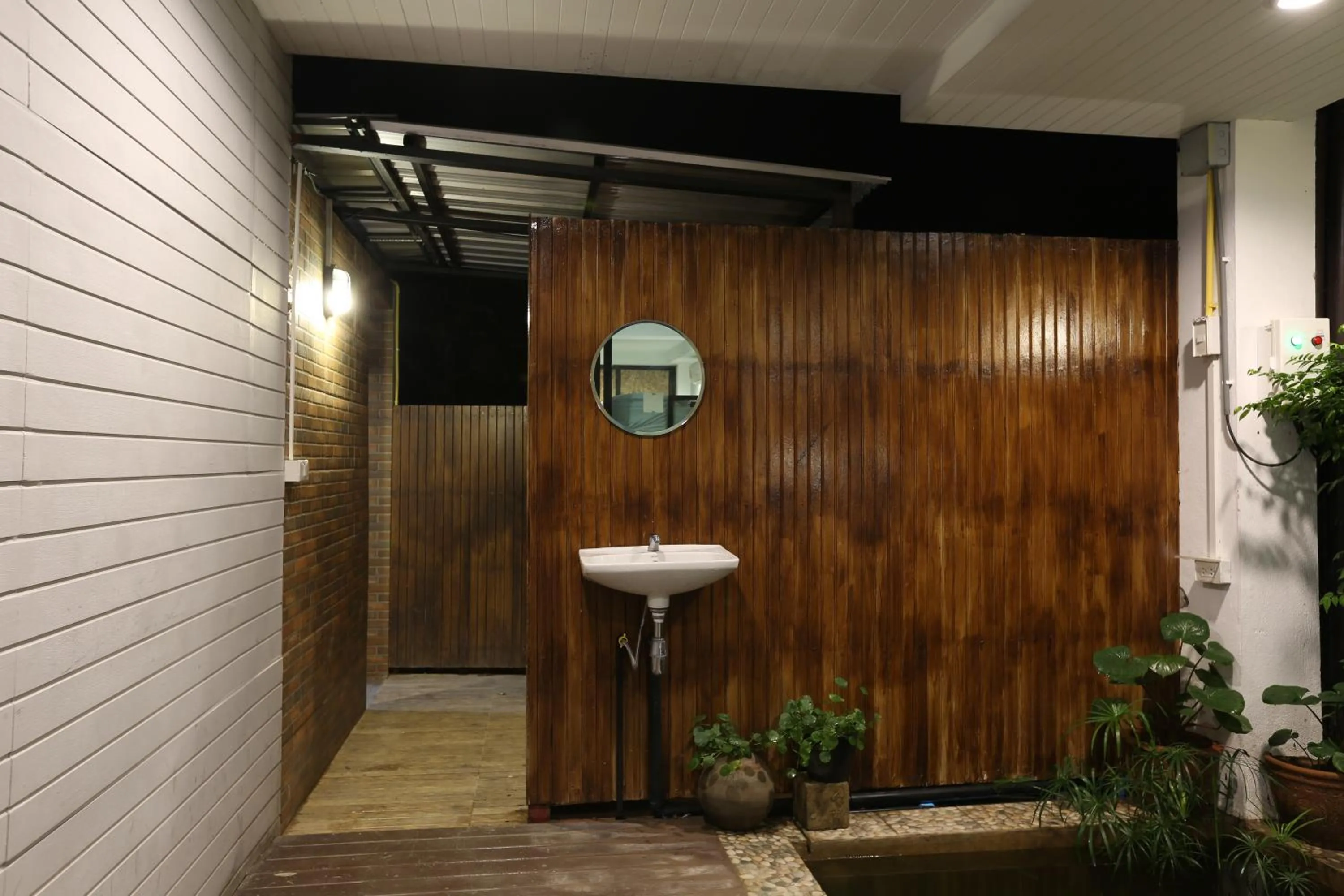 Shower in Sleeping Well Chiangkhong