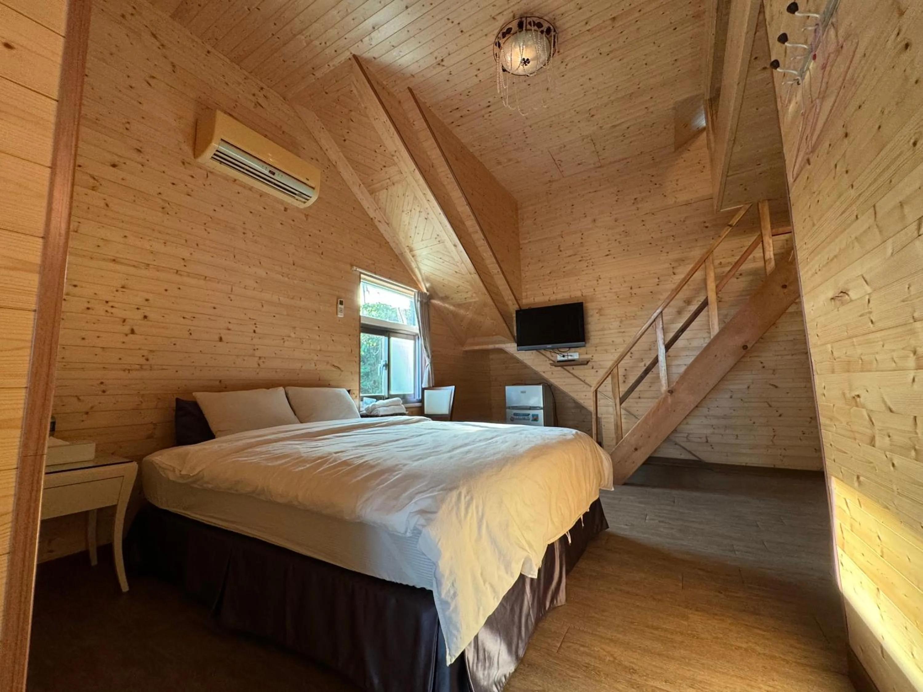 Photo of the whole room, Bed in Runners' House Taitung