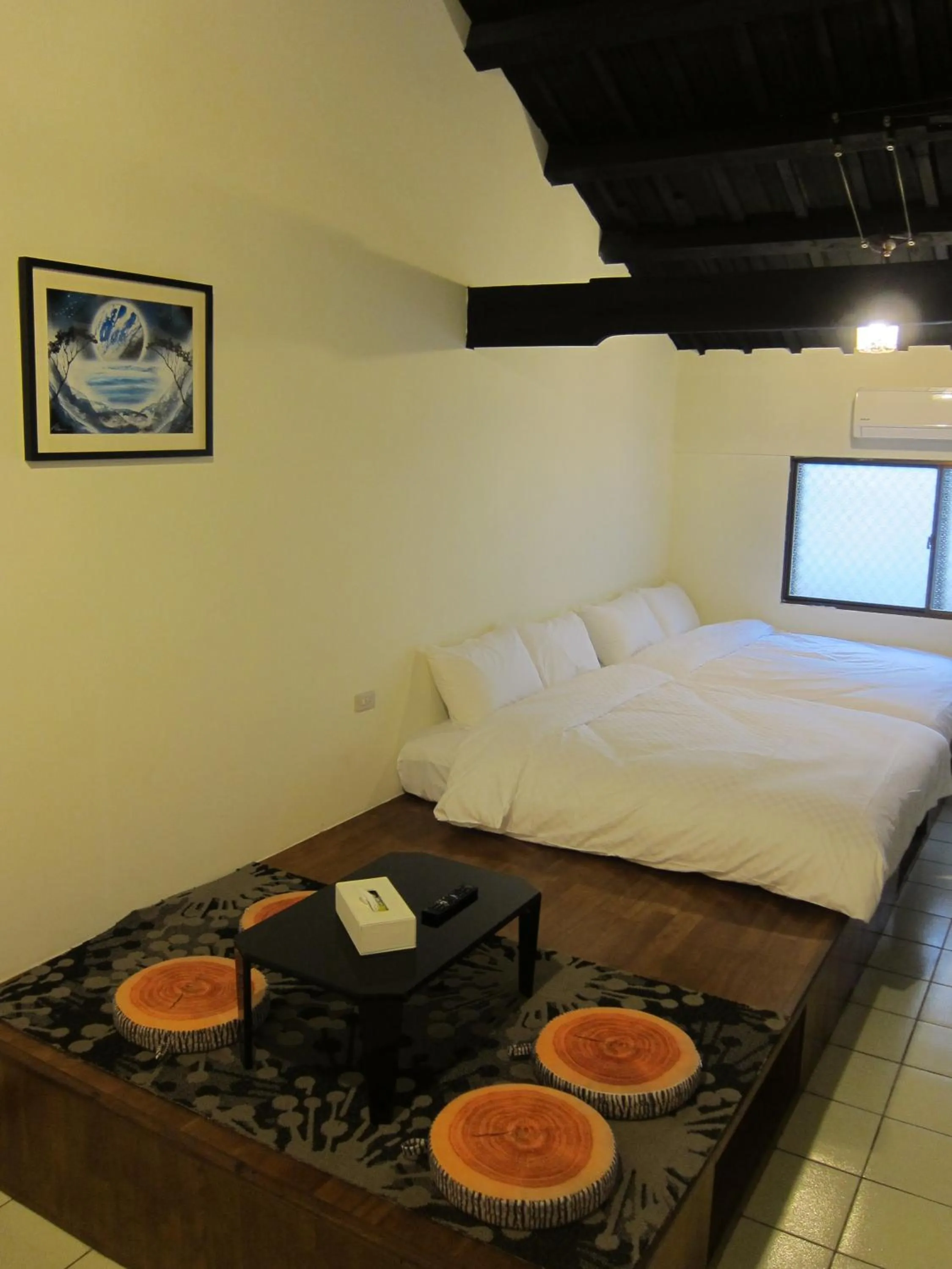 Photo of the whole room, Bed in Runners' House Taitung