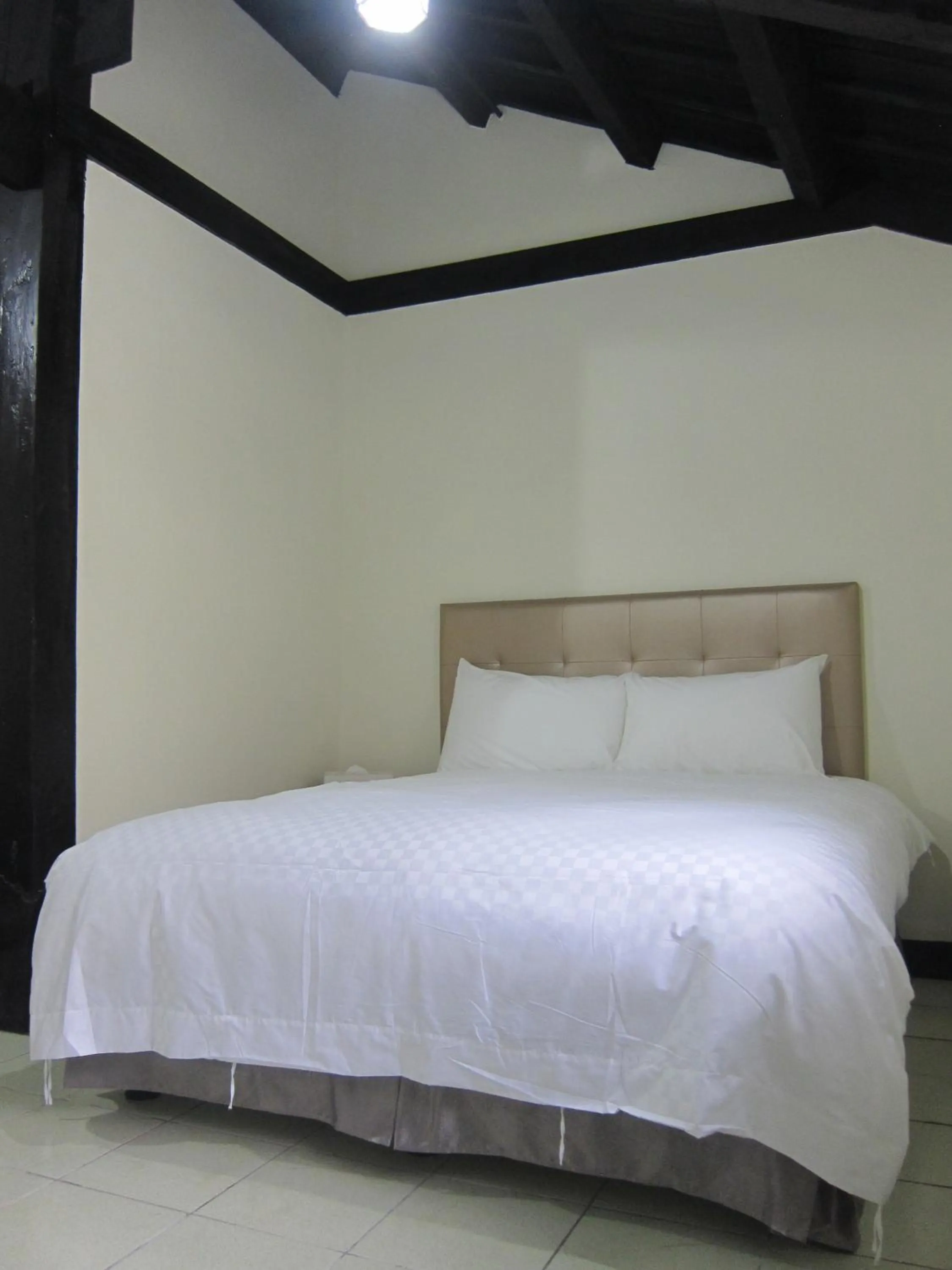 Bed in Runners' House Taitung