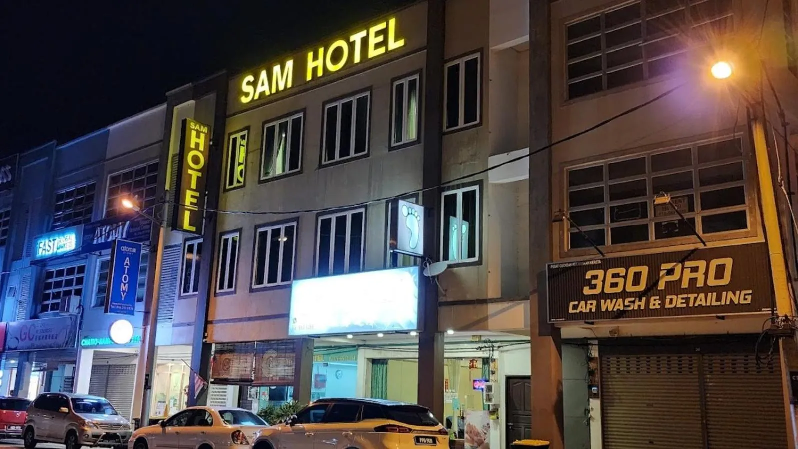 Facade/entrance in Sam Hotel Sitiawan