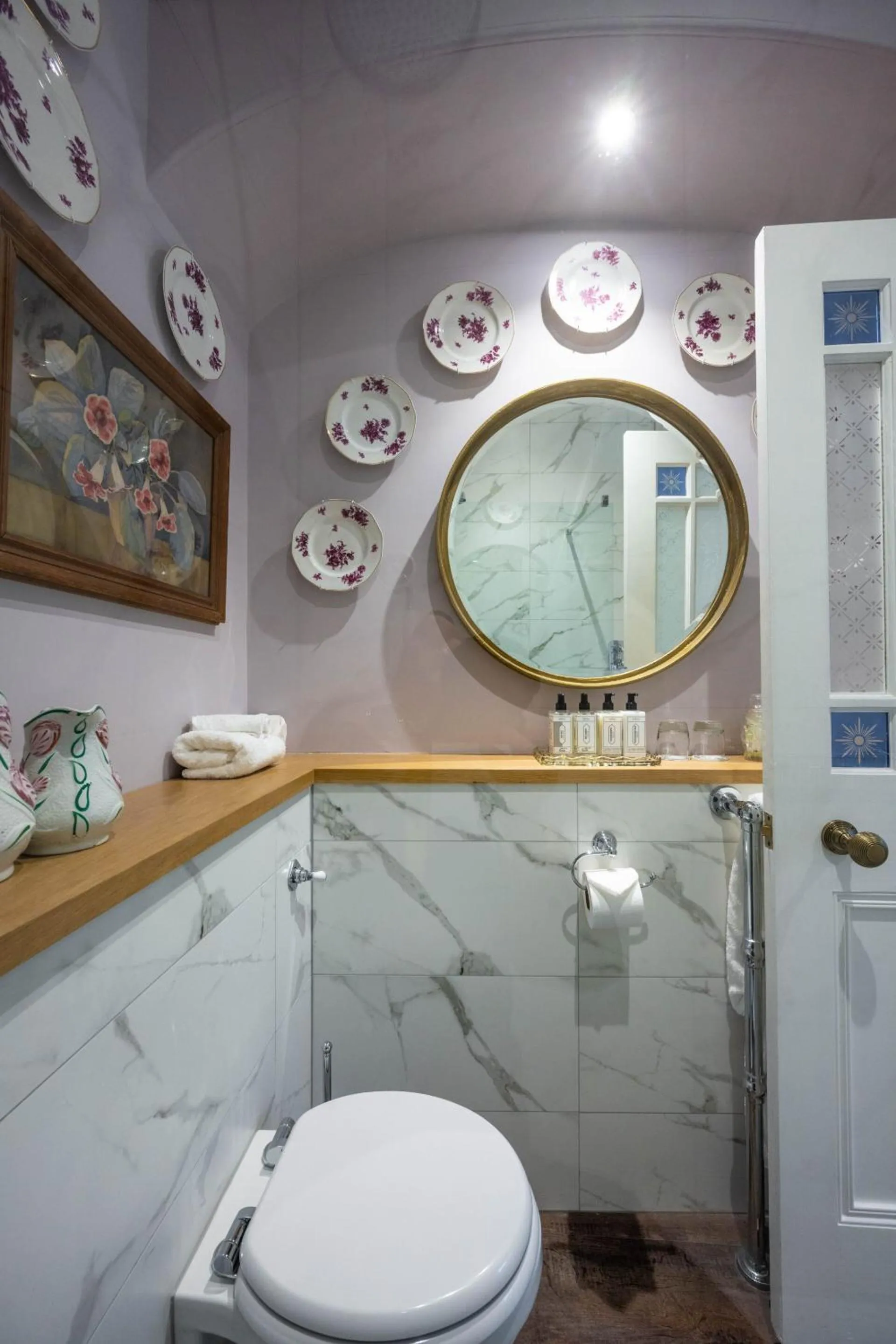 Bathroom in The Assembly House in central Norwich