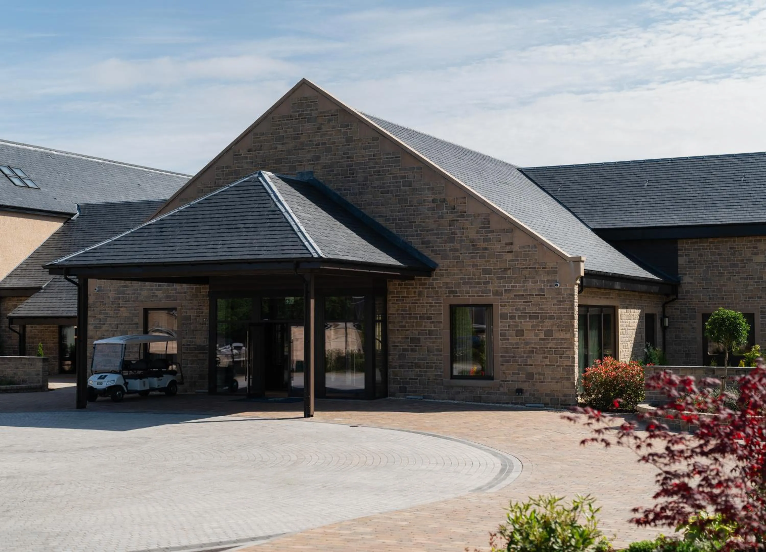 Property building in Crossbasket Castle, Hotel & Restaurant