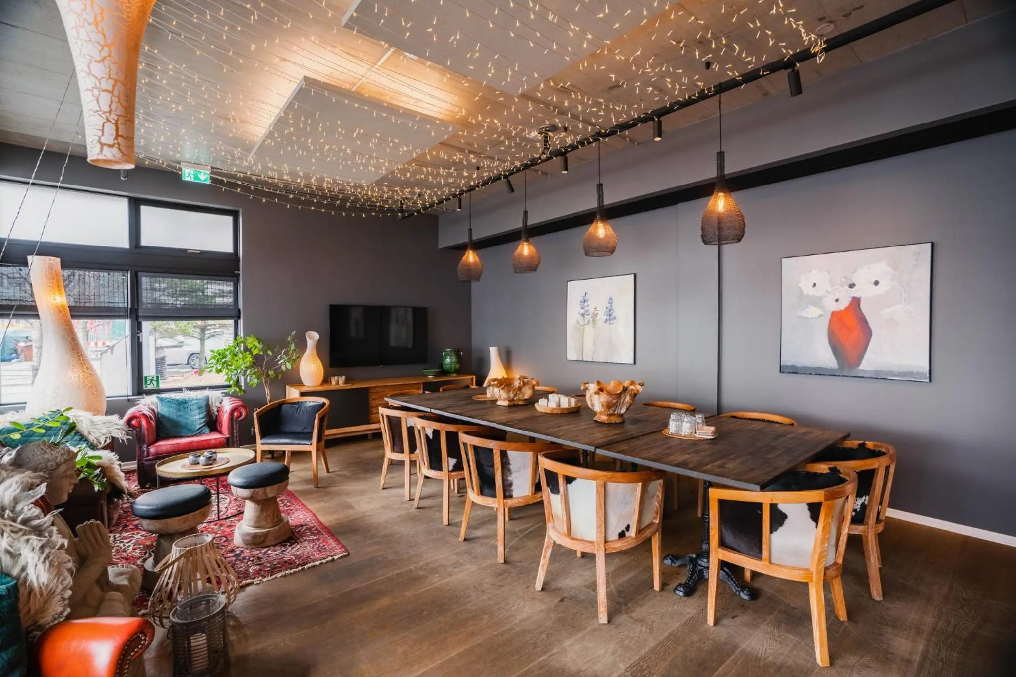 Restaurant/places to eat in Eyja Guldsmeden Hotel