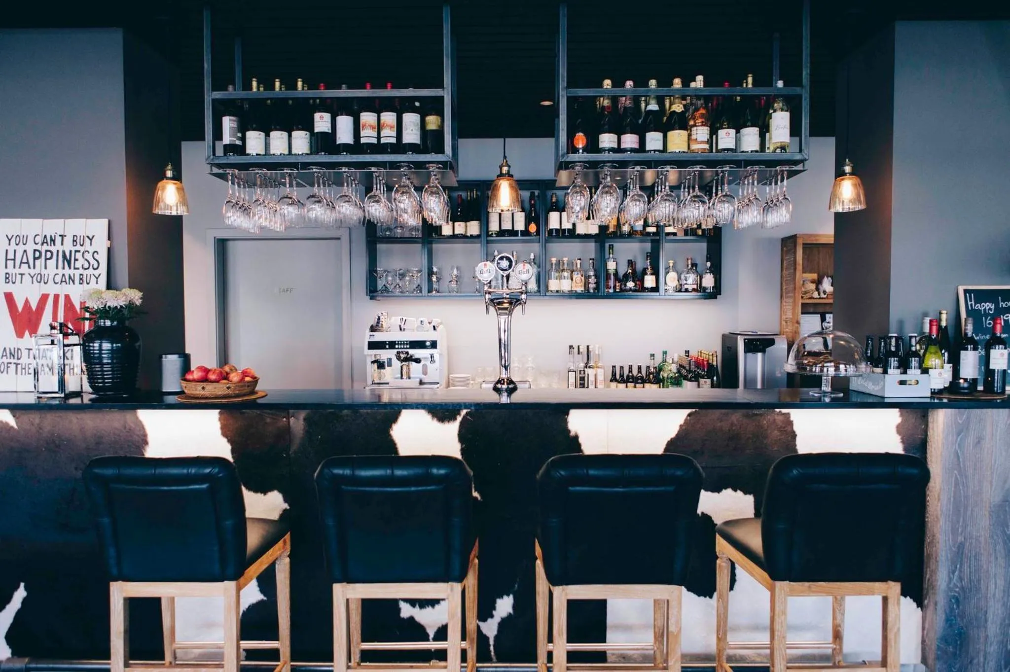 Lounge or bar in Eyja Guldsmeden Hotel