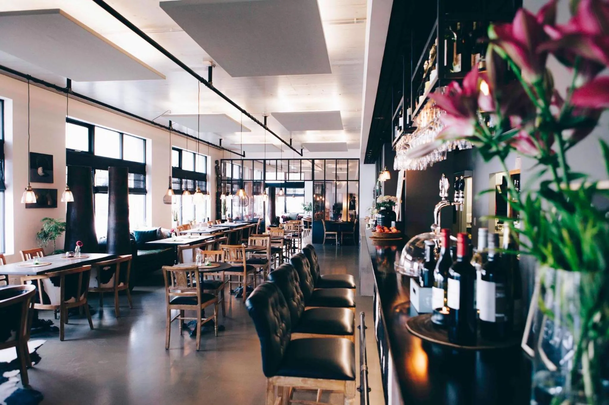 Restaurant/places to eat in Eyja Guldsmeden Hotel