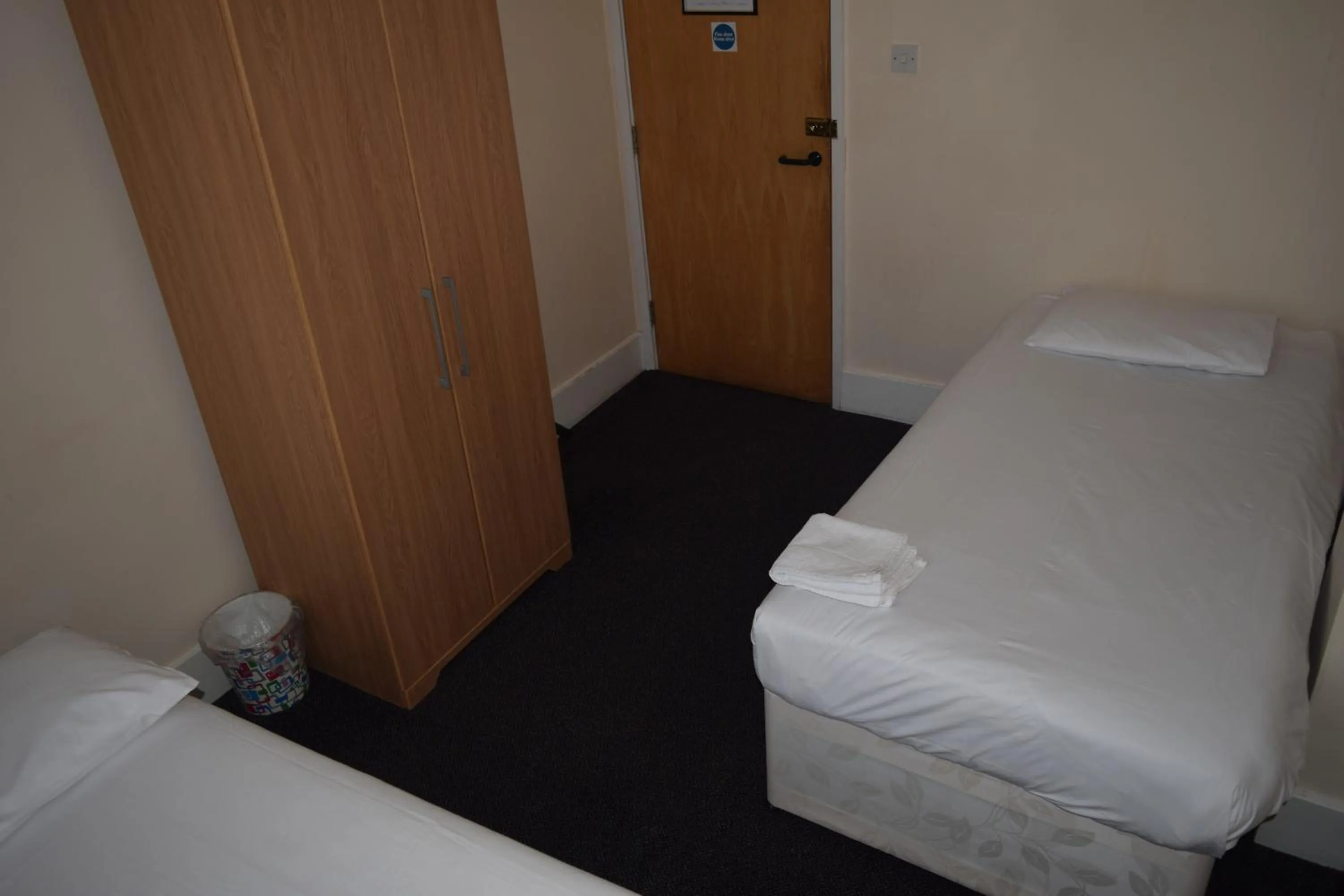 Photo of the whole room, Bed in York Hotel