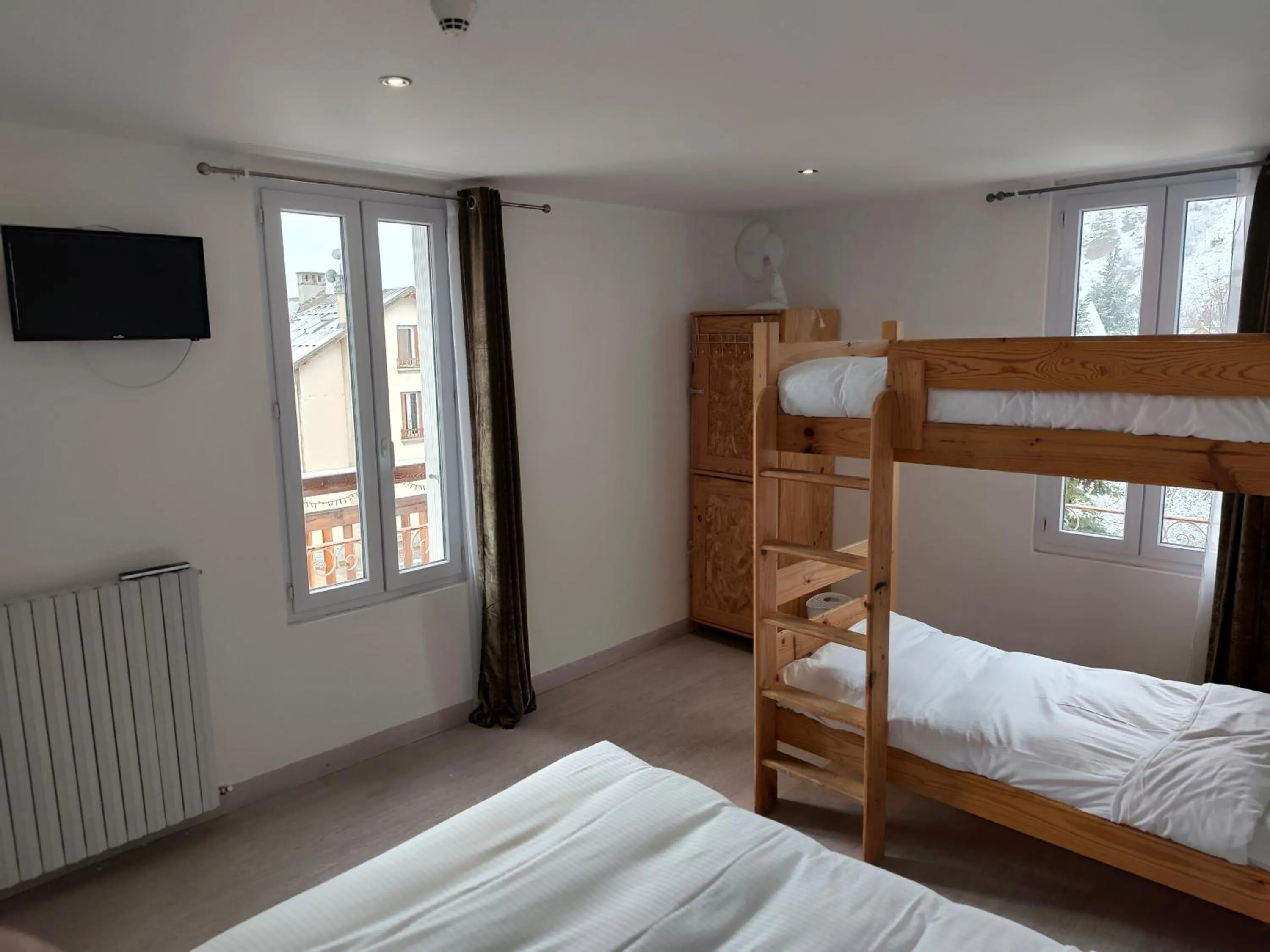 Bed in Ice Rock Hotel