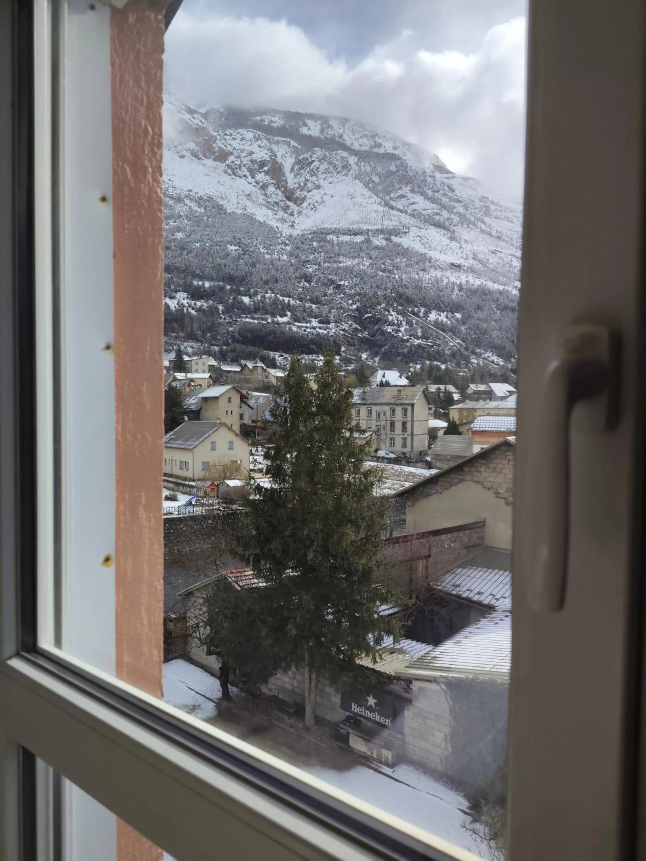 Mountain view in Ice Rock Hotel