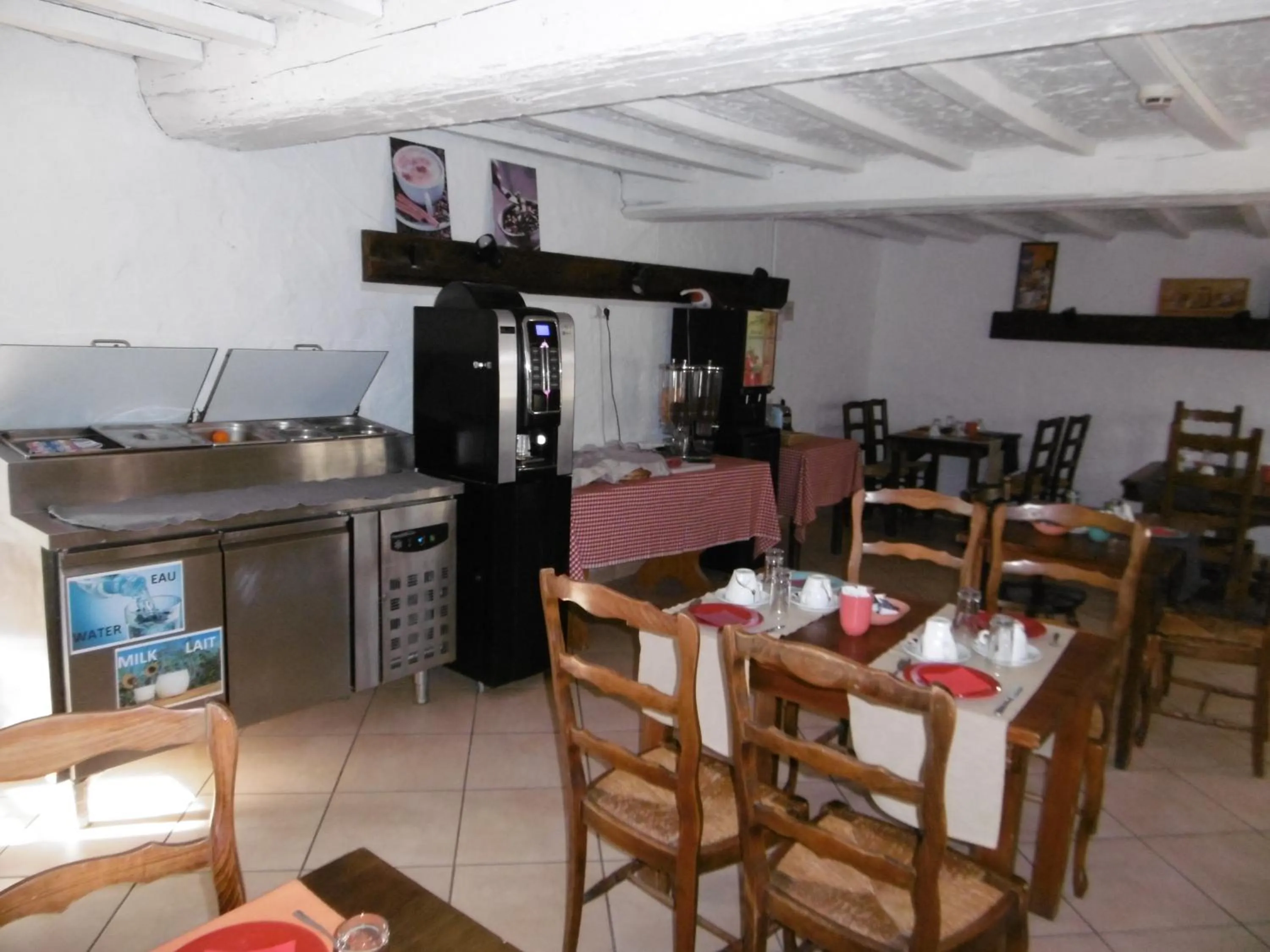 Breakfast in Le Relais Des Vieilles Postes