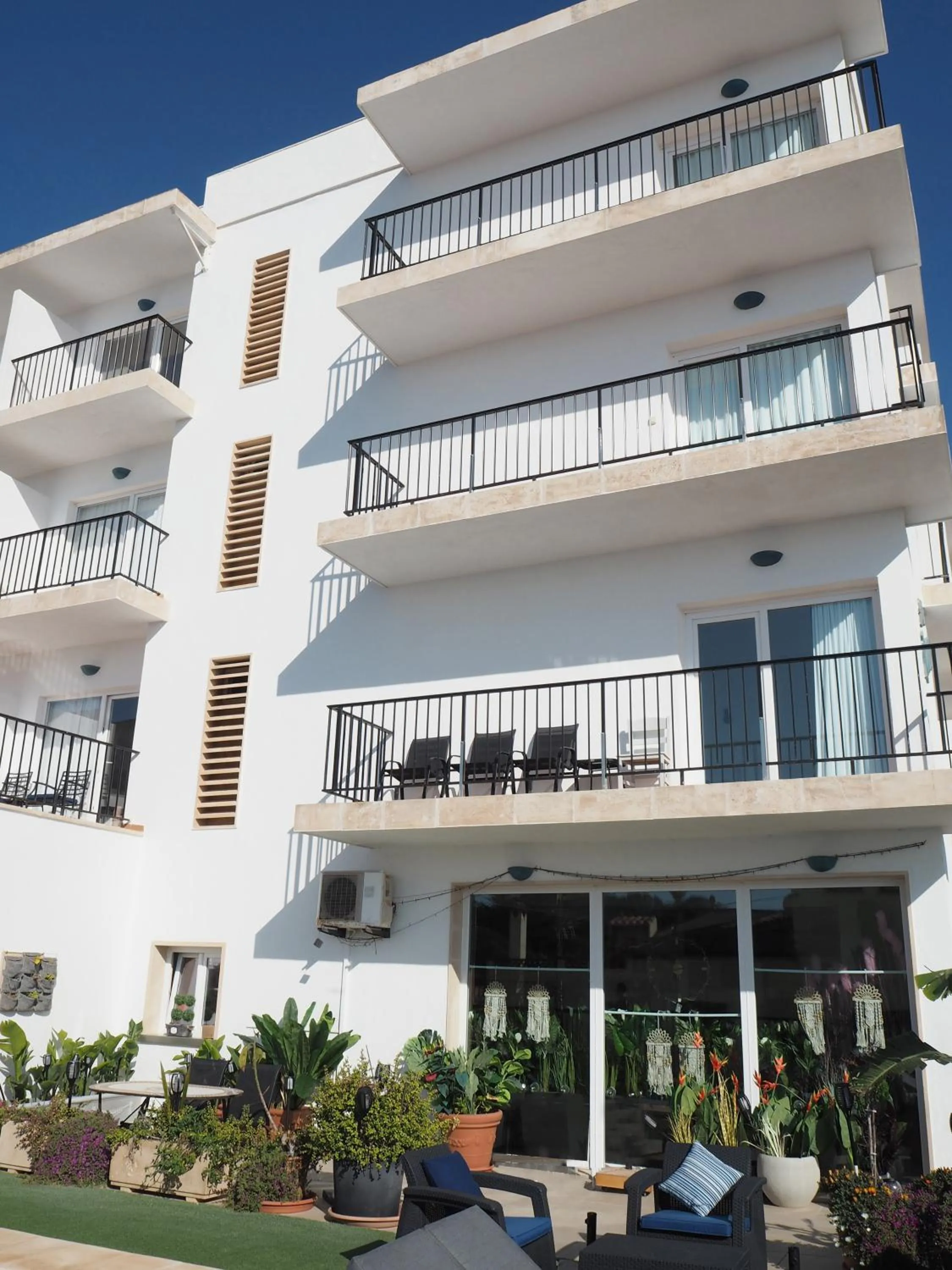 Property building in Hotel Rocamar