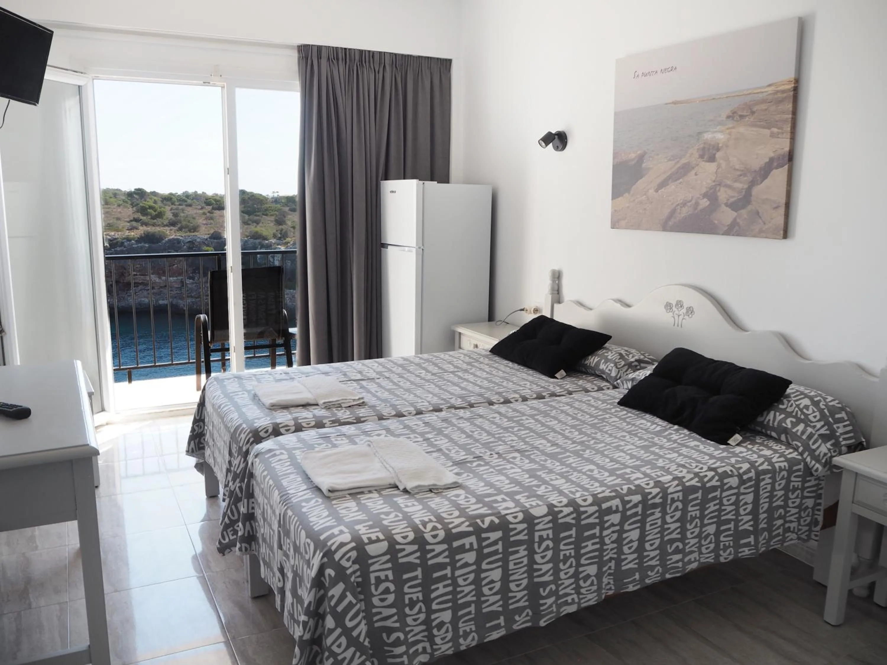 Bedroom, Bed in Hotel Rocamar