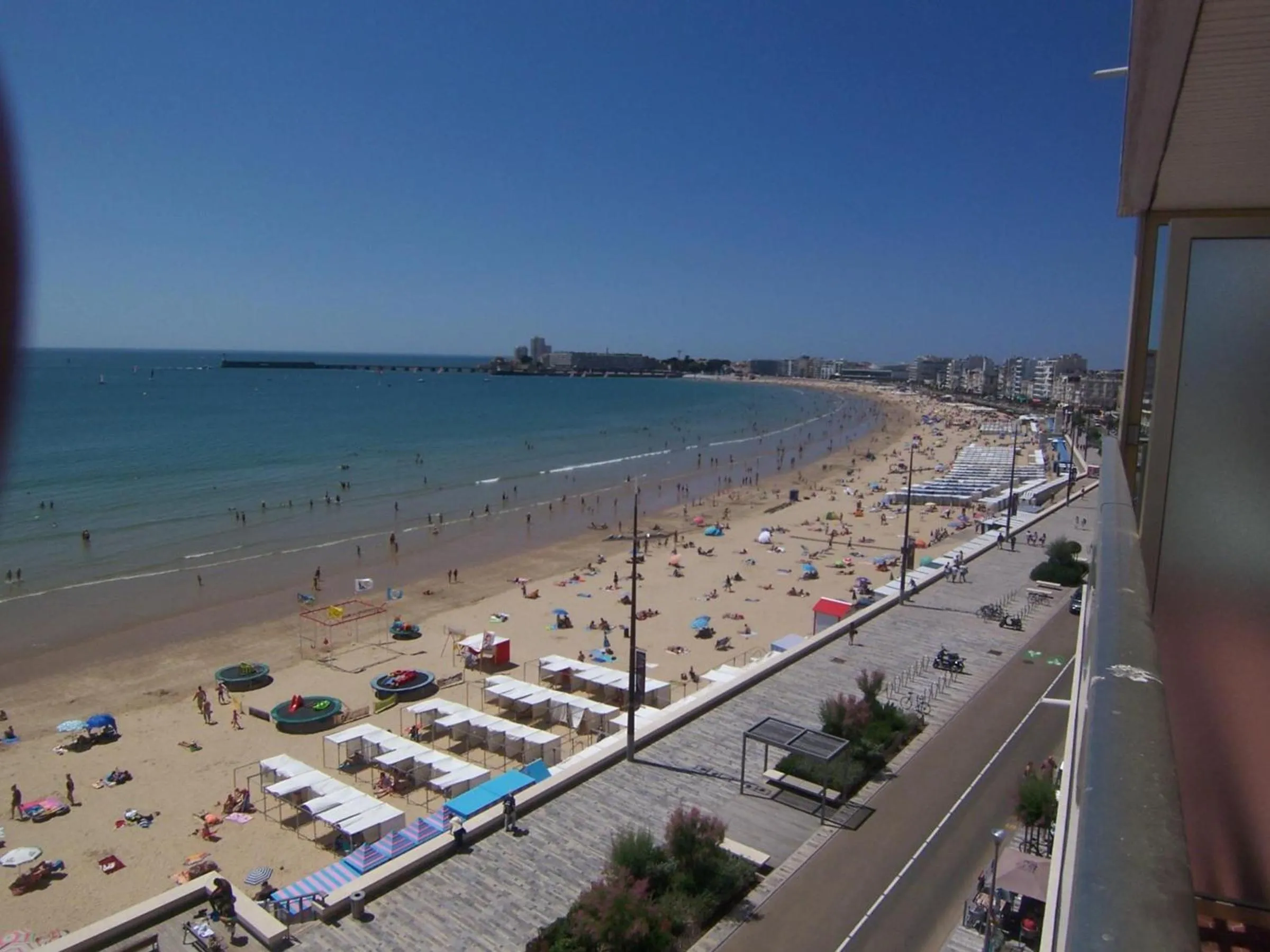 Studio face mer avec balcon, proche commerces et plage - FR-1-197-164