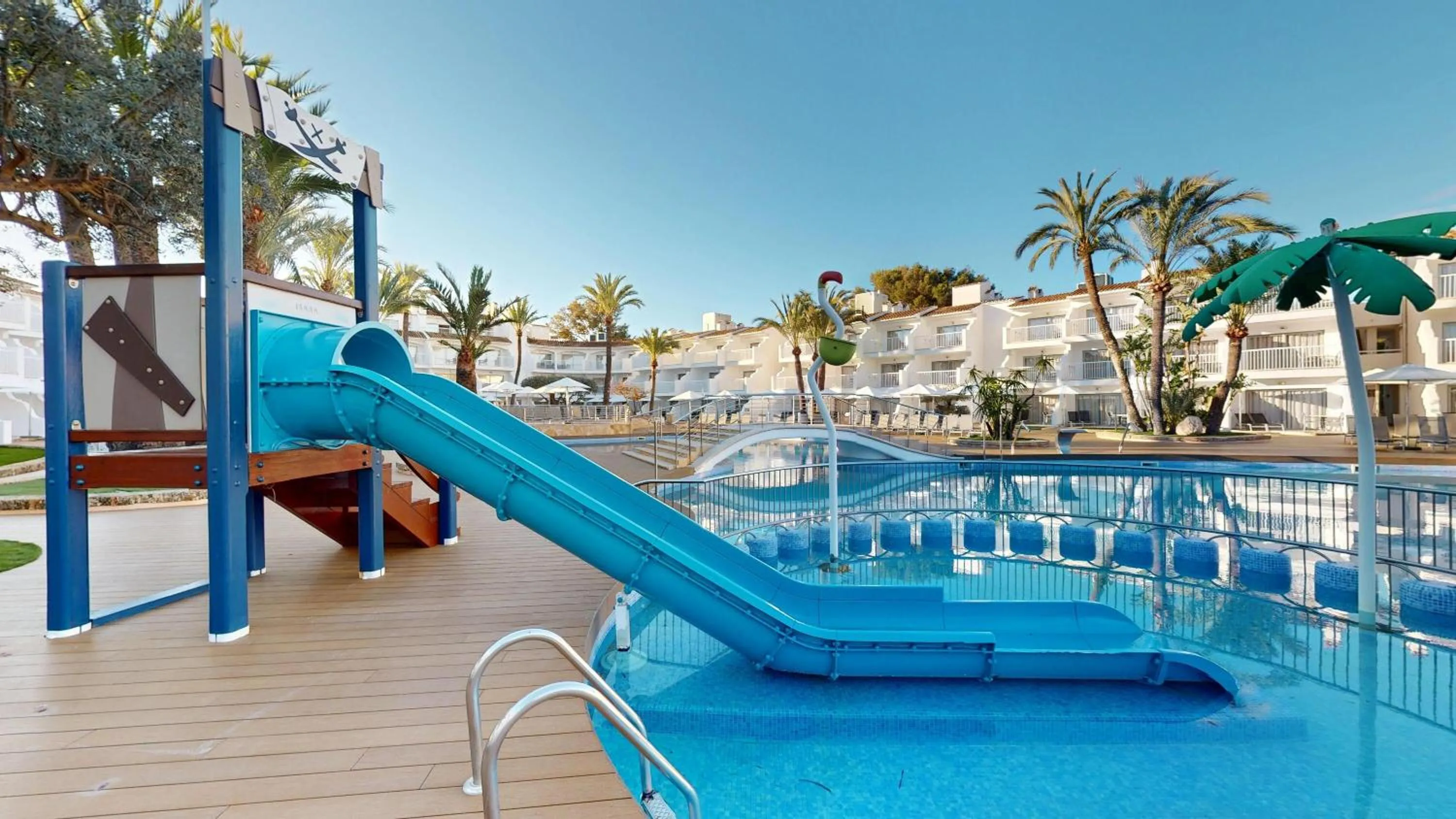 Swimming pool in Playas Ca's Saboners