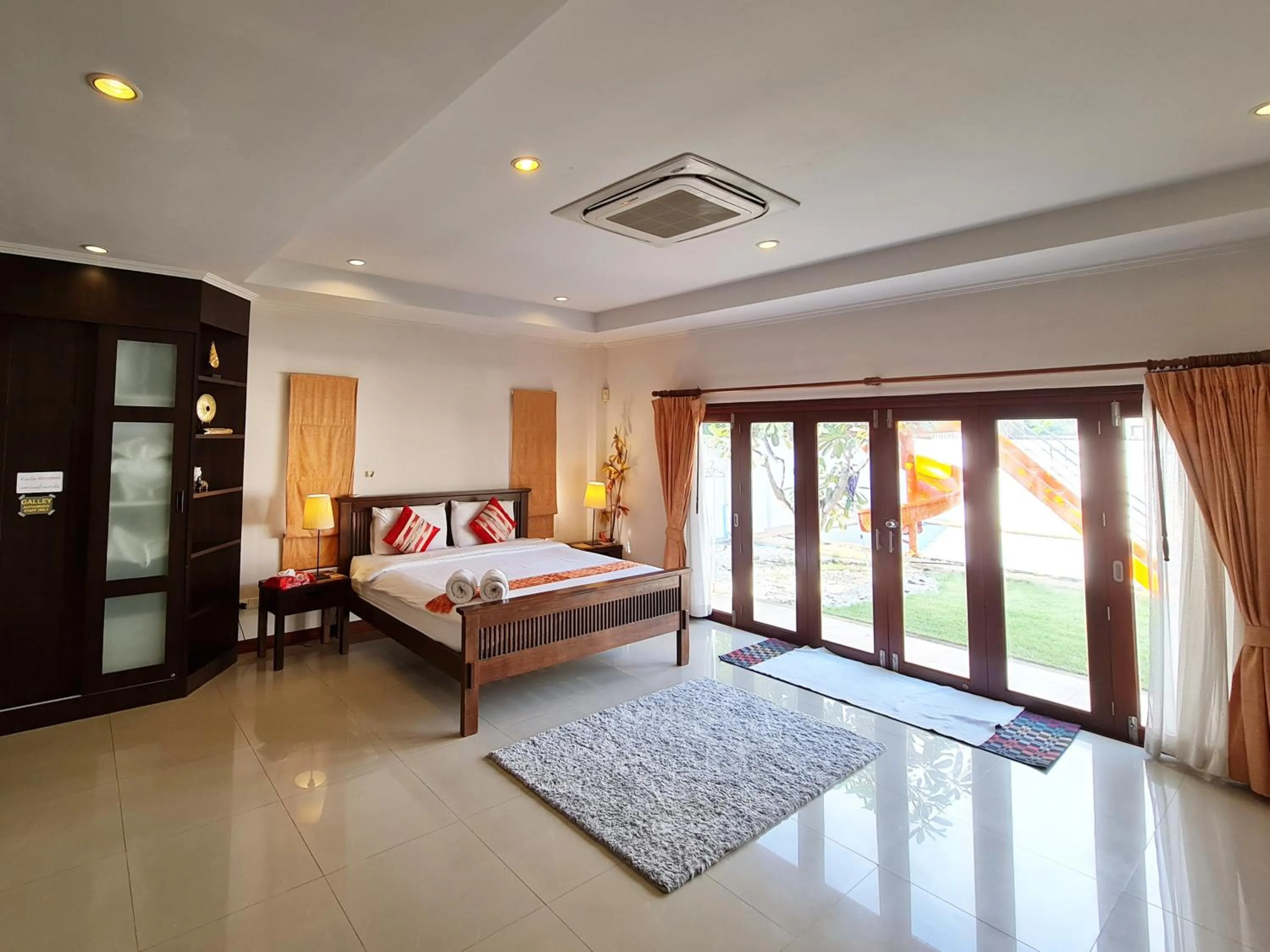 Bedroom, Bed in ทิวาพูลวิลล่า หัวหิน Thiva Pool Villa Hua Hin
