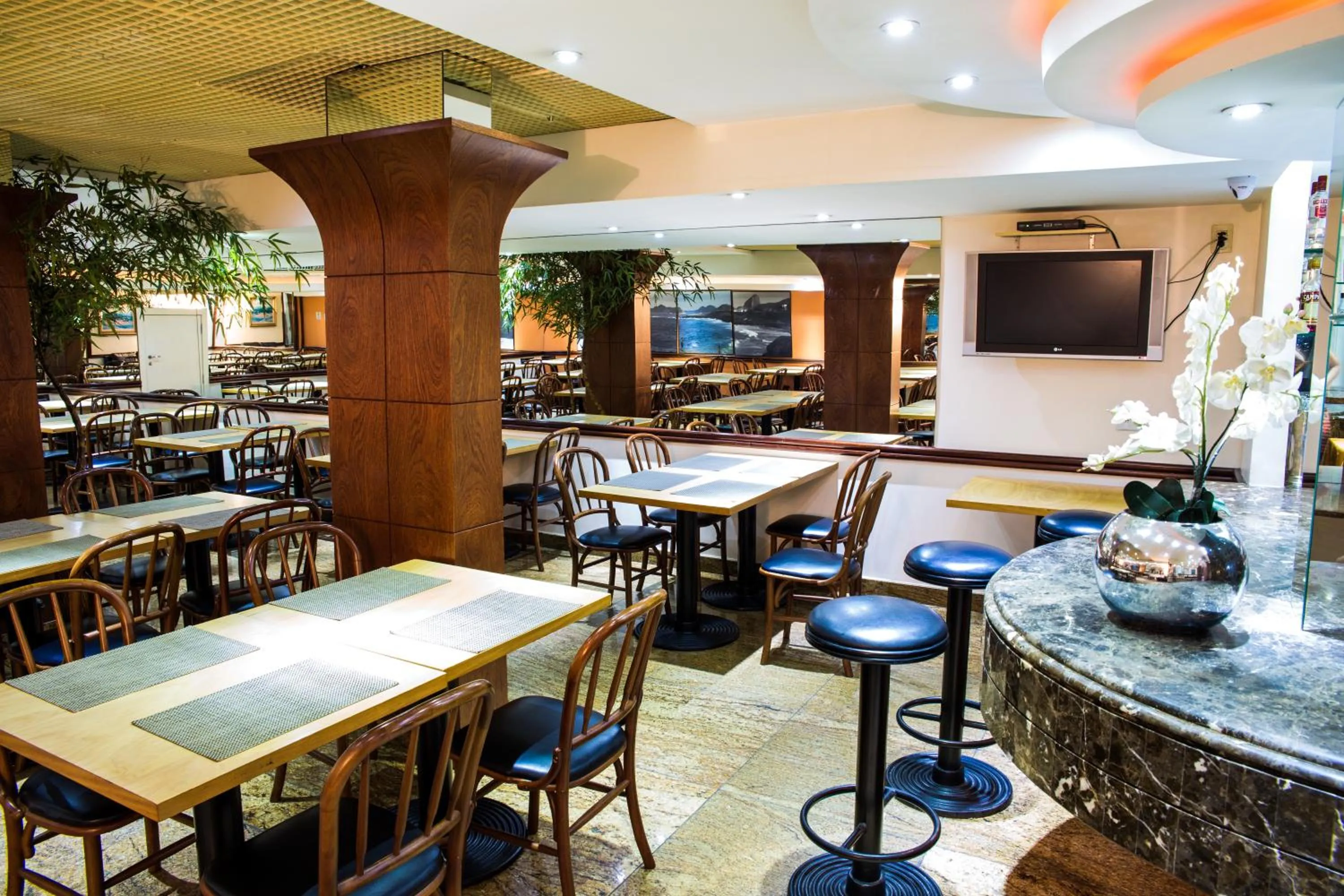 Restaurant/places to eat in Atlantis Copacabana Hotel