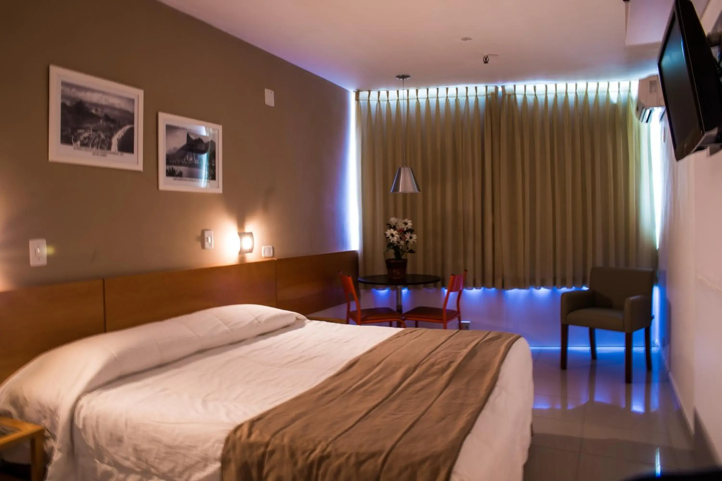 Standard Single Room in Atlantis Copacabana Hotel Standard Single Room in Atlantis Copacabana Hotel