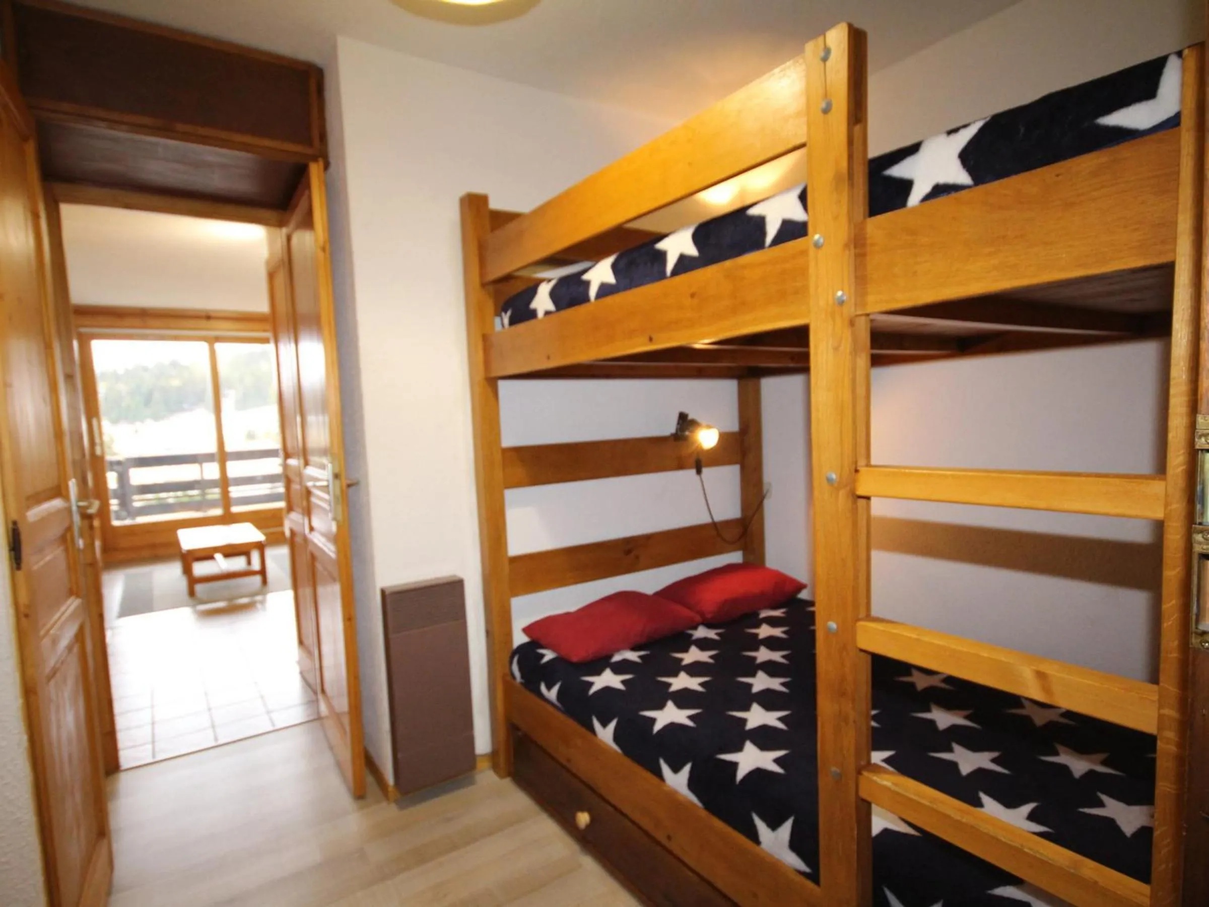 Bed in Studio cabine avec grande terrasse et emplacement idéal - FR-1-293-15