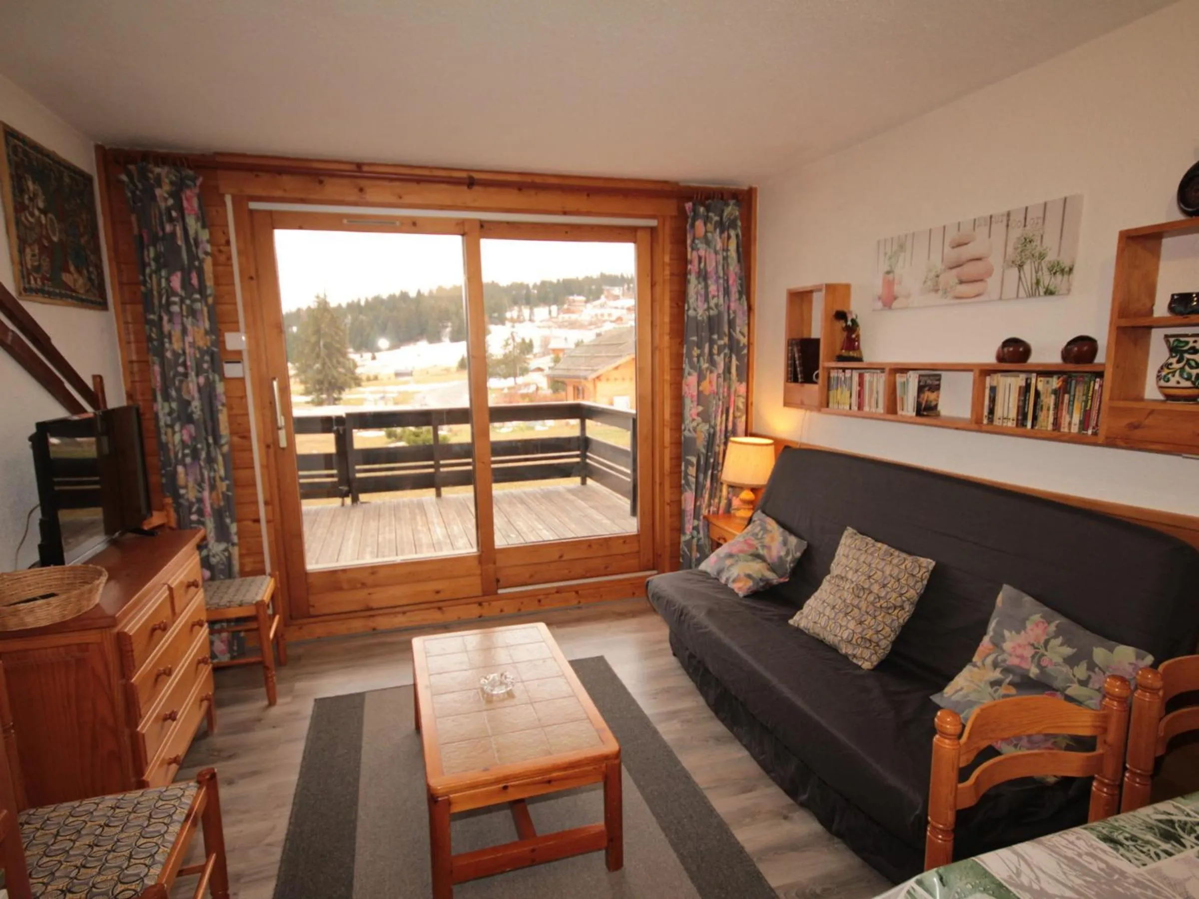 Studio cabine avec grande terrasse et emplacement idéal - FR-1-293-15