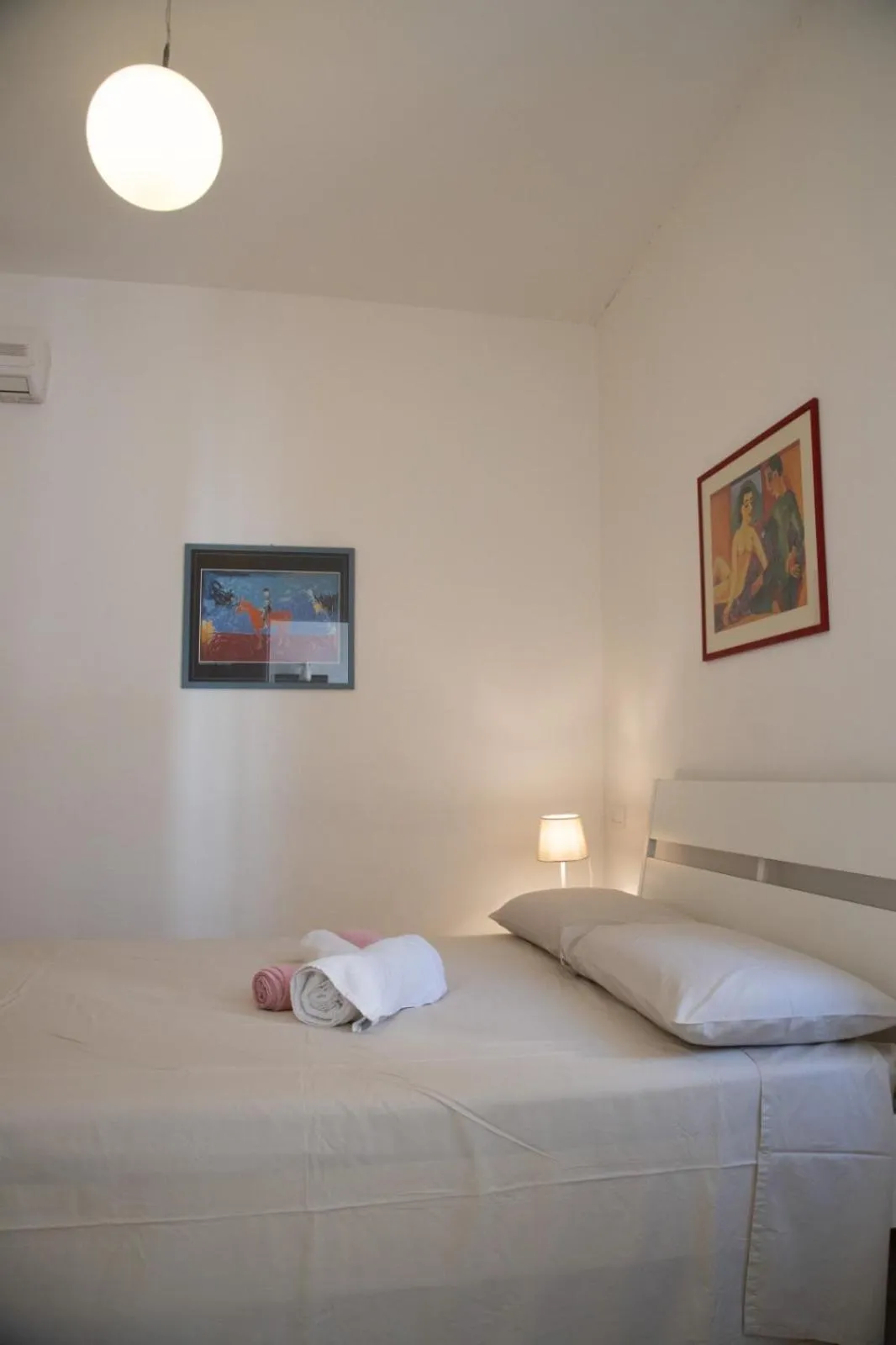 Bed in La Vispa Teresa zona ospedale