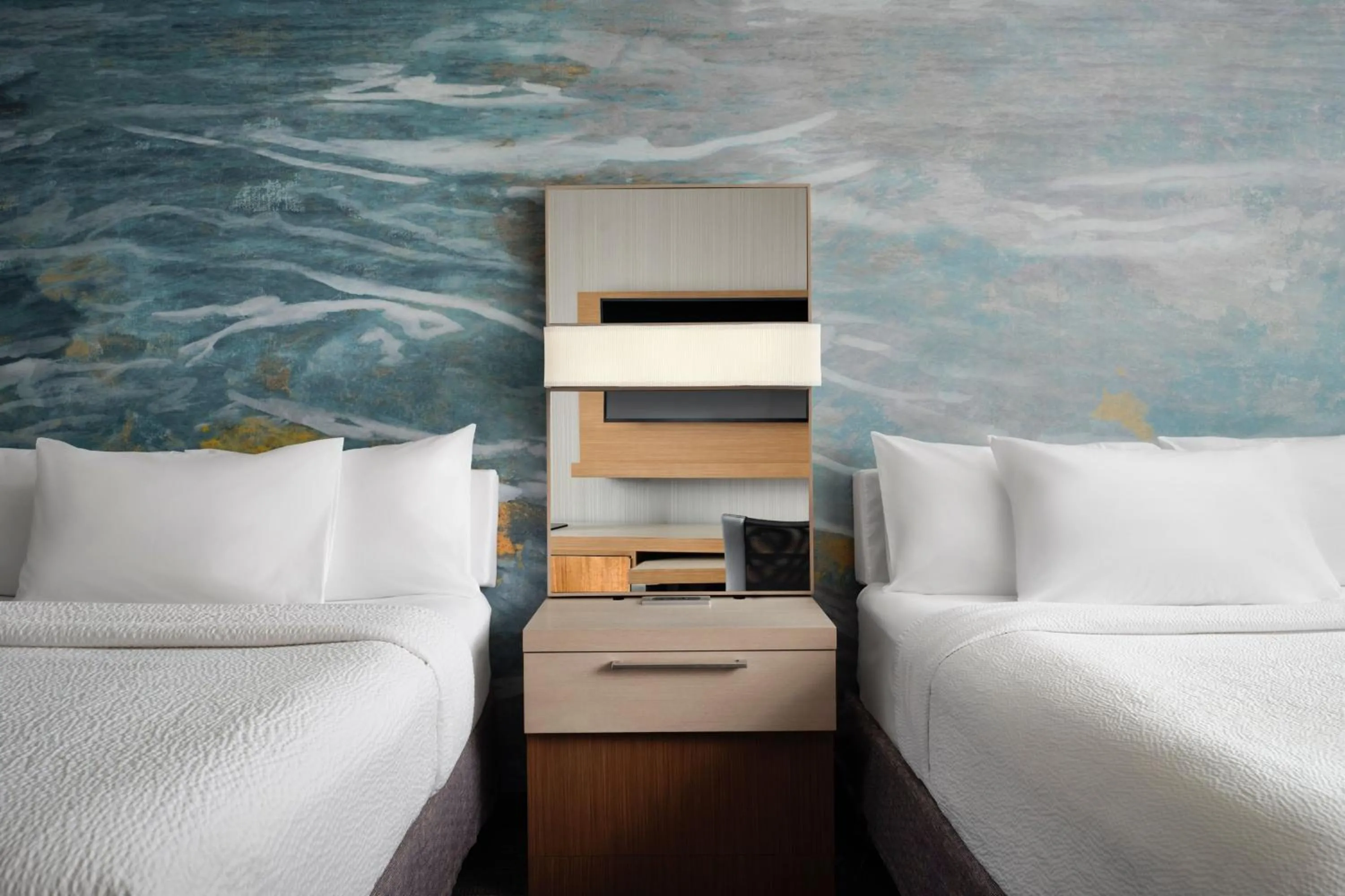 Photo of the whole room, Bed in Courtyard by Marriott Erie Bayfront