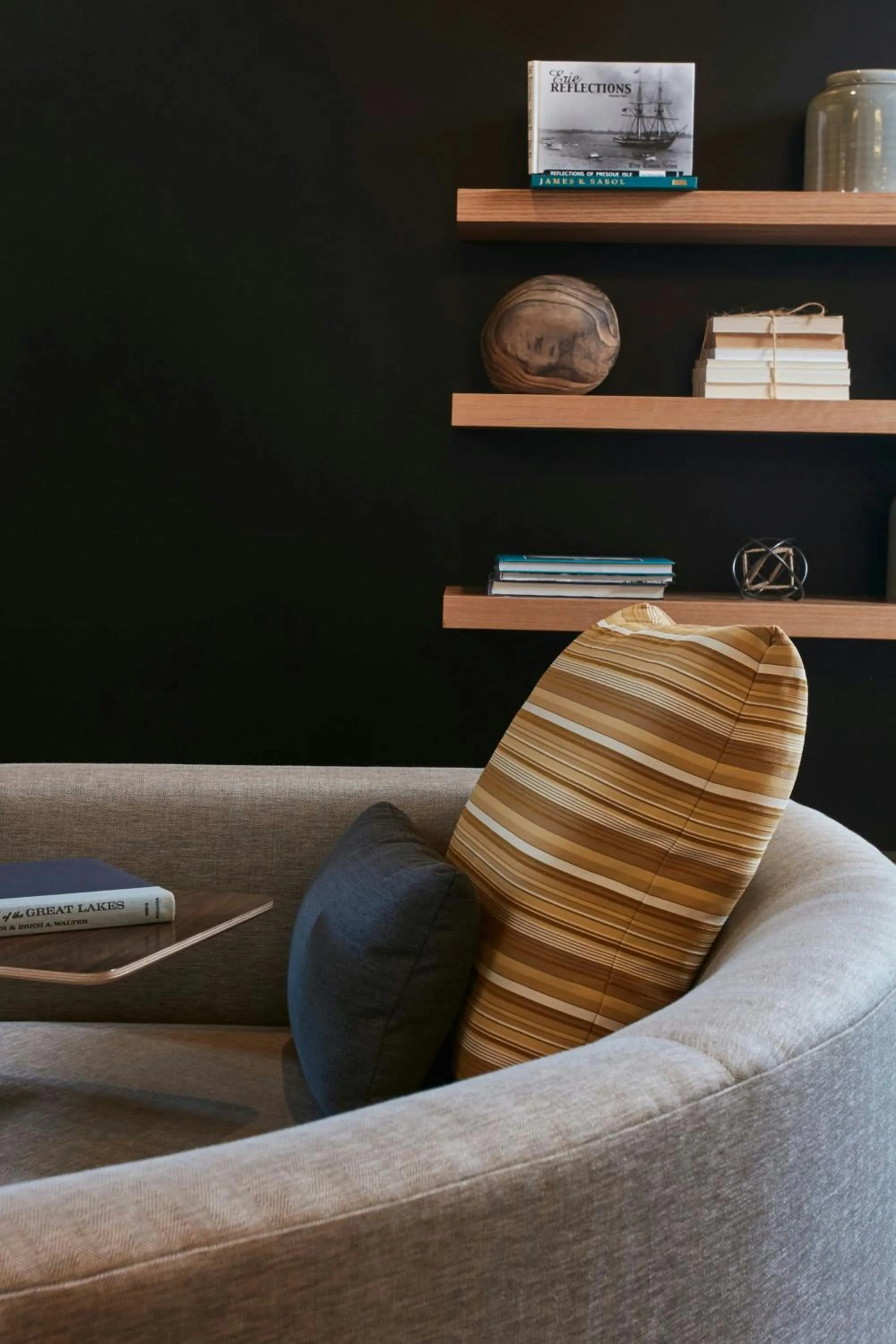 Lobby or reception in Courtyard by Marriott Erie Bayfront