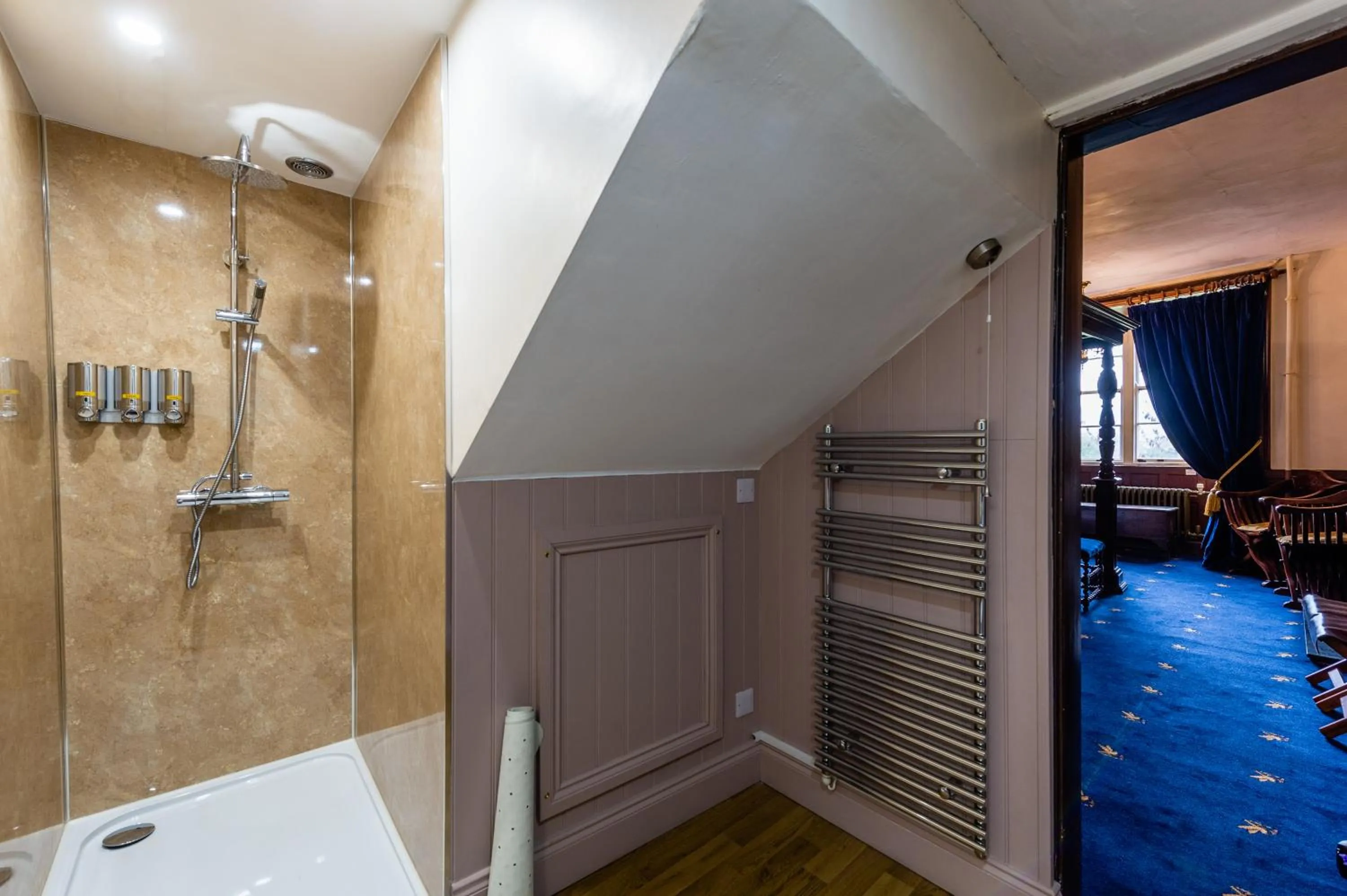 Bathroom in Appleby Castle