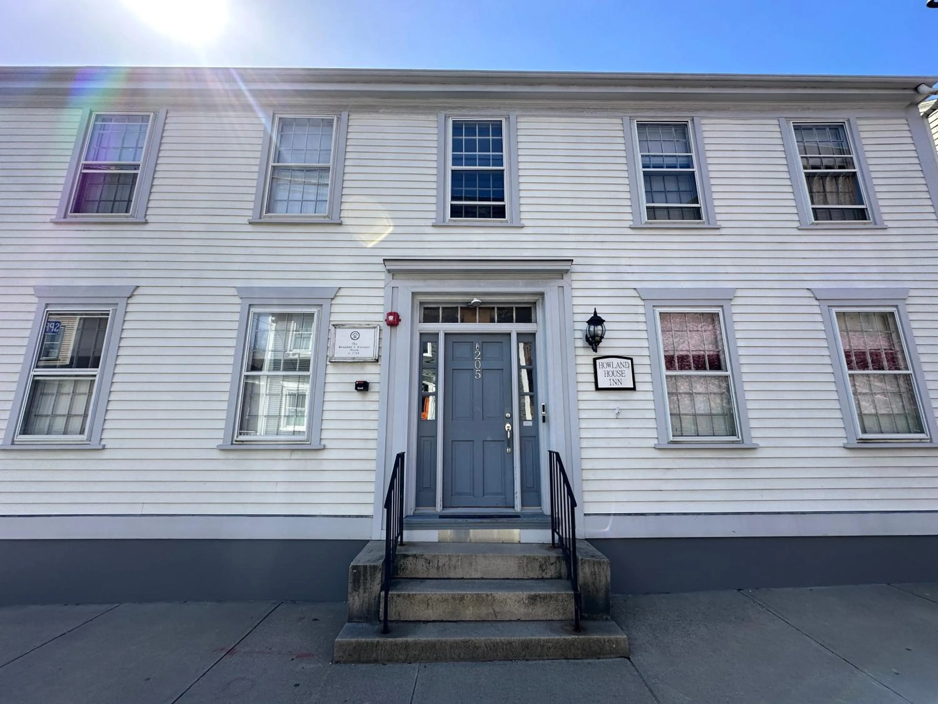 Entire Private Historic Inn Downtown Newport