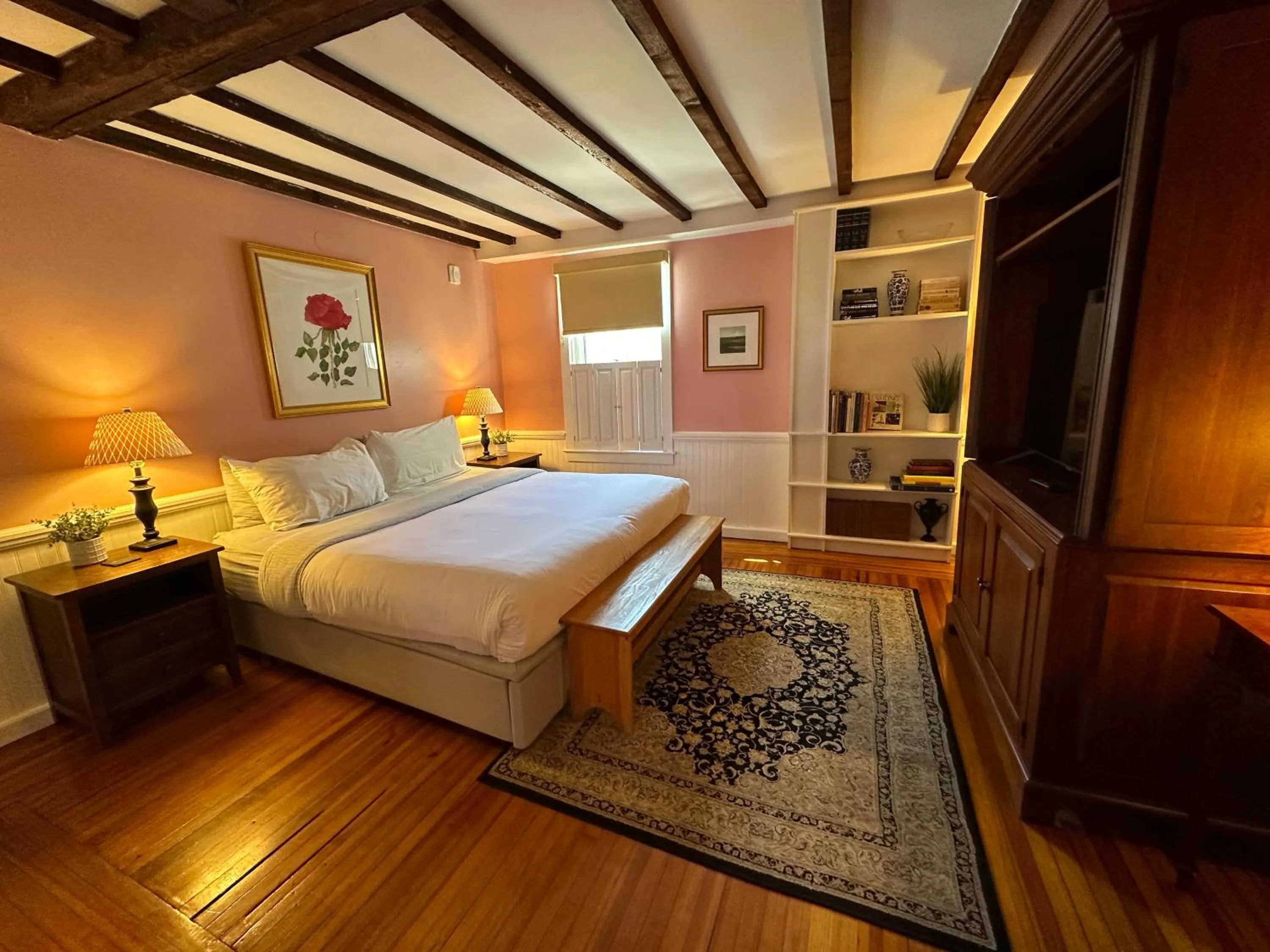 Entire Private Historic Inn Downtown Newport