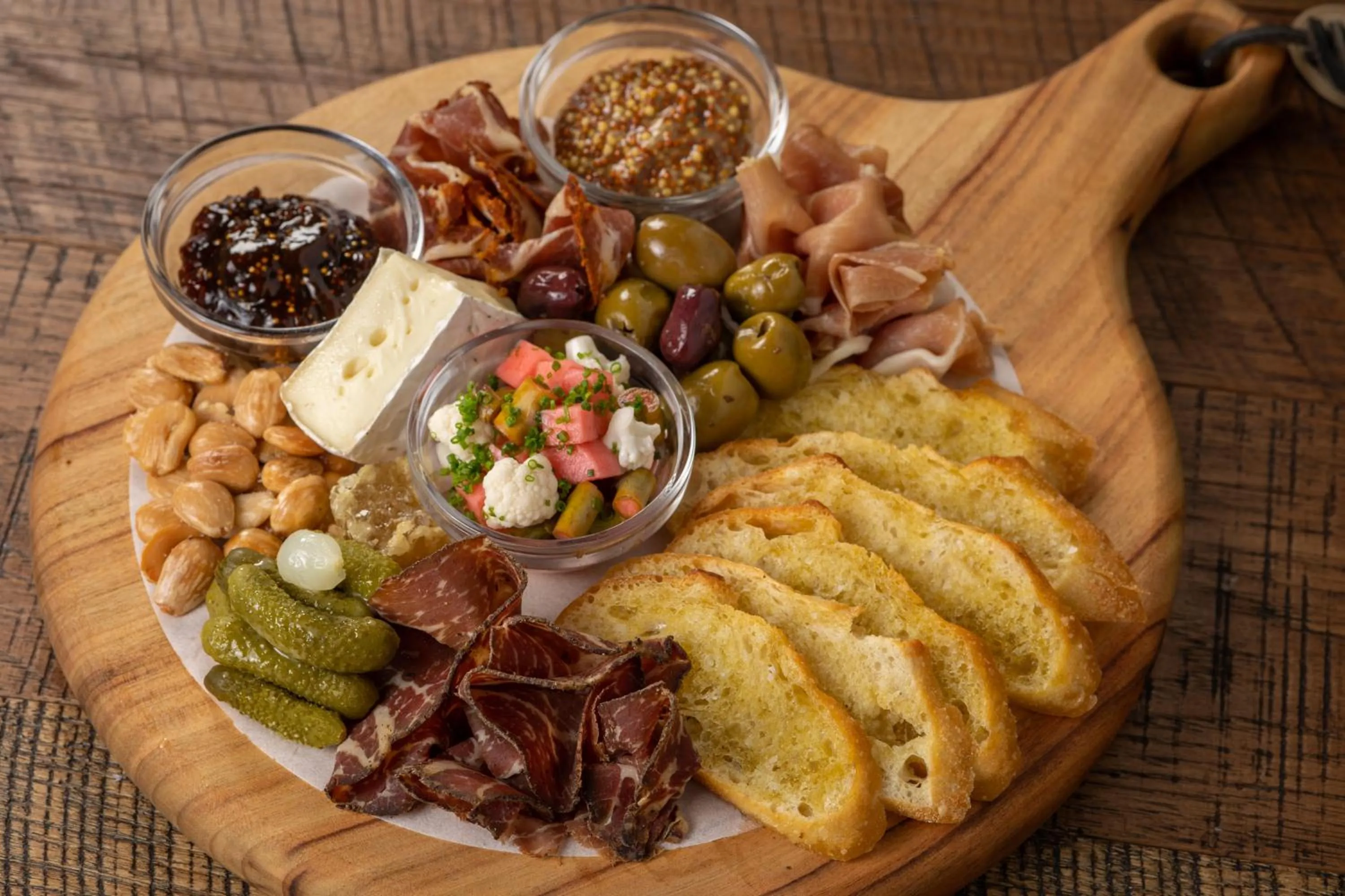 Restaurant/places to eat in Goldmoor Inn & Resort