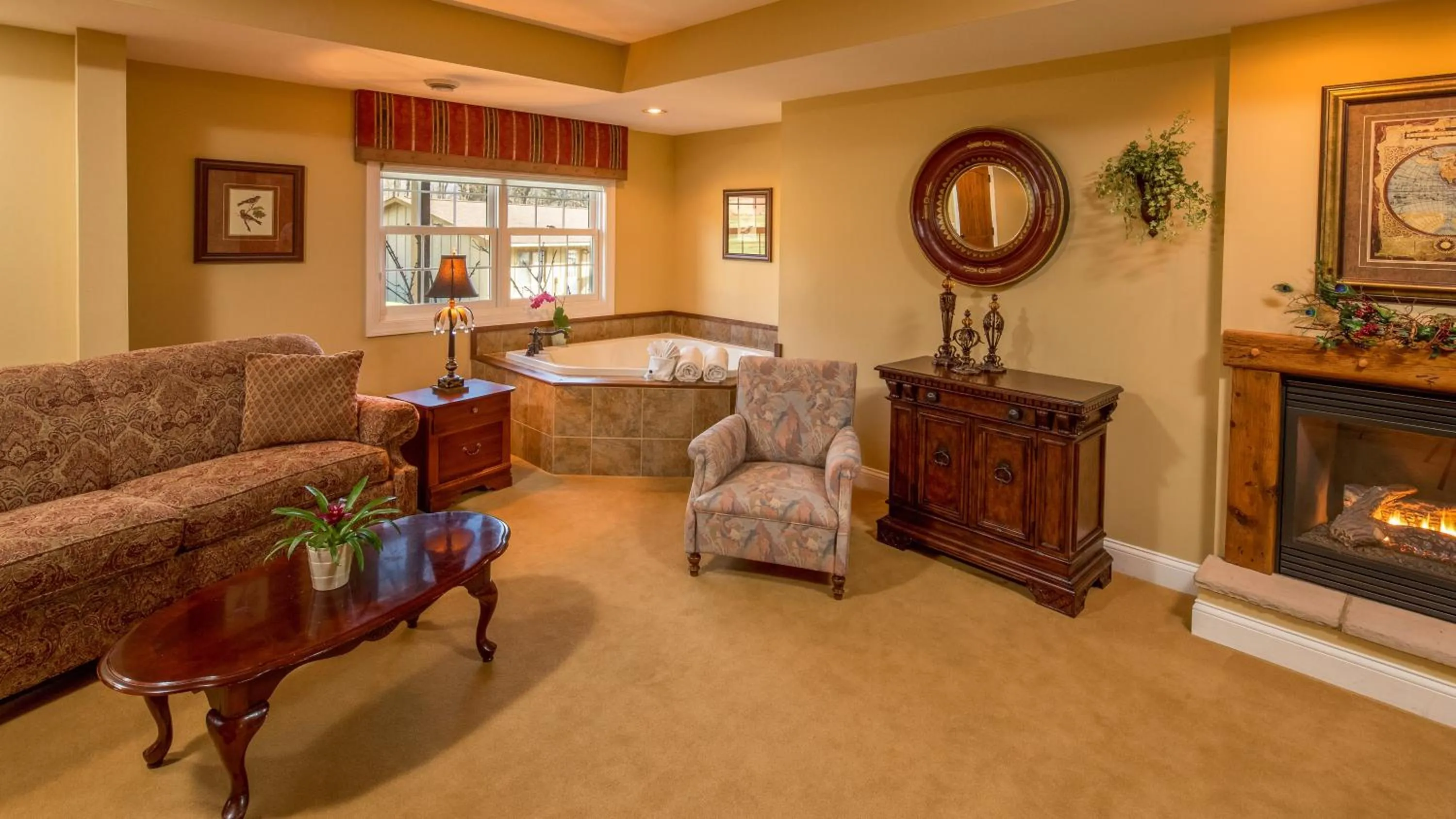 Hot Tub in Goldmoor Inn & Resort