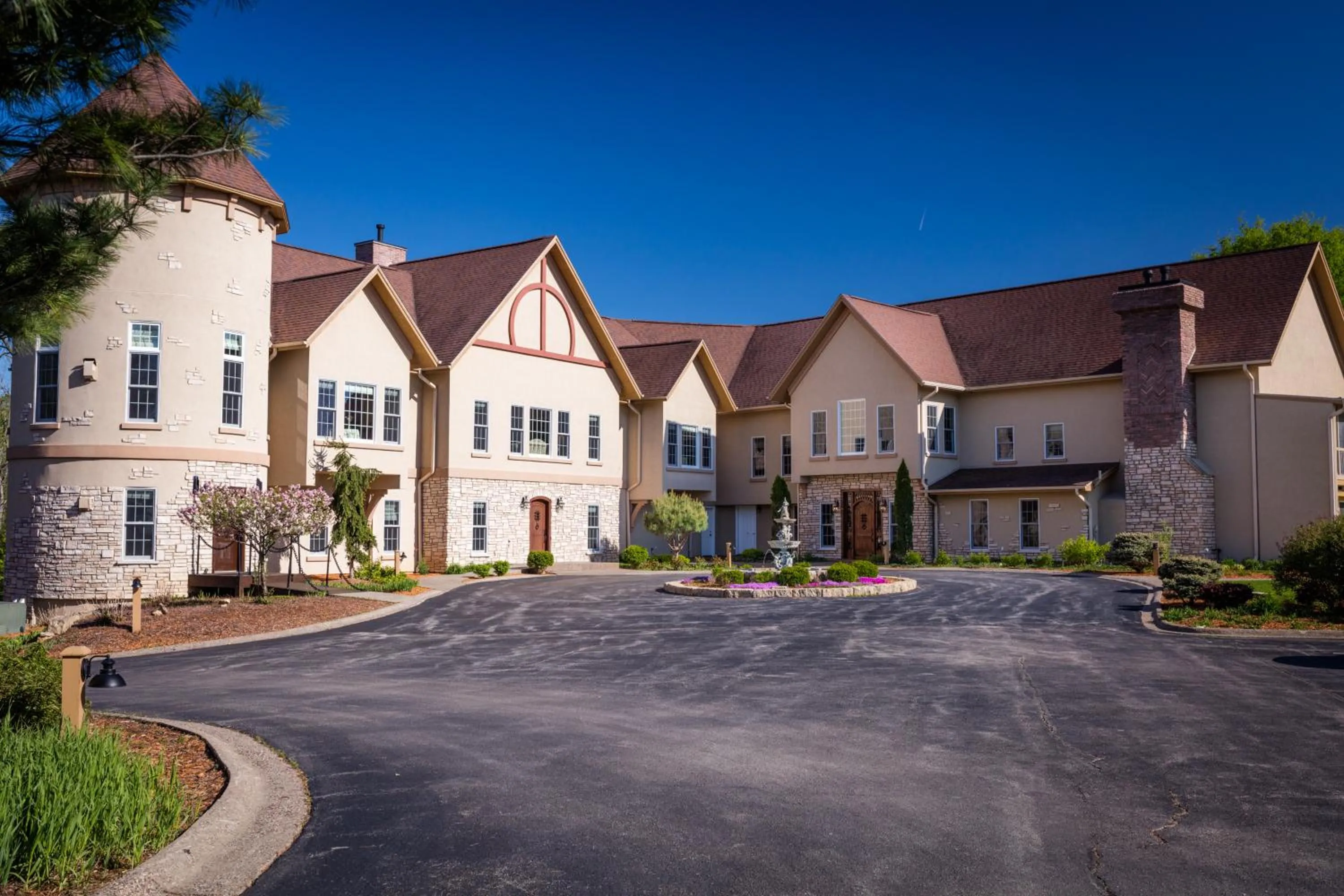 Goldmoor Inn & Resort