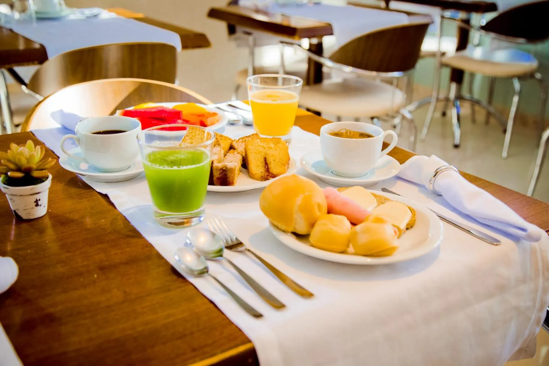 Restaurant/places to eat in Hotel San Pietro