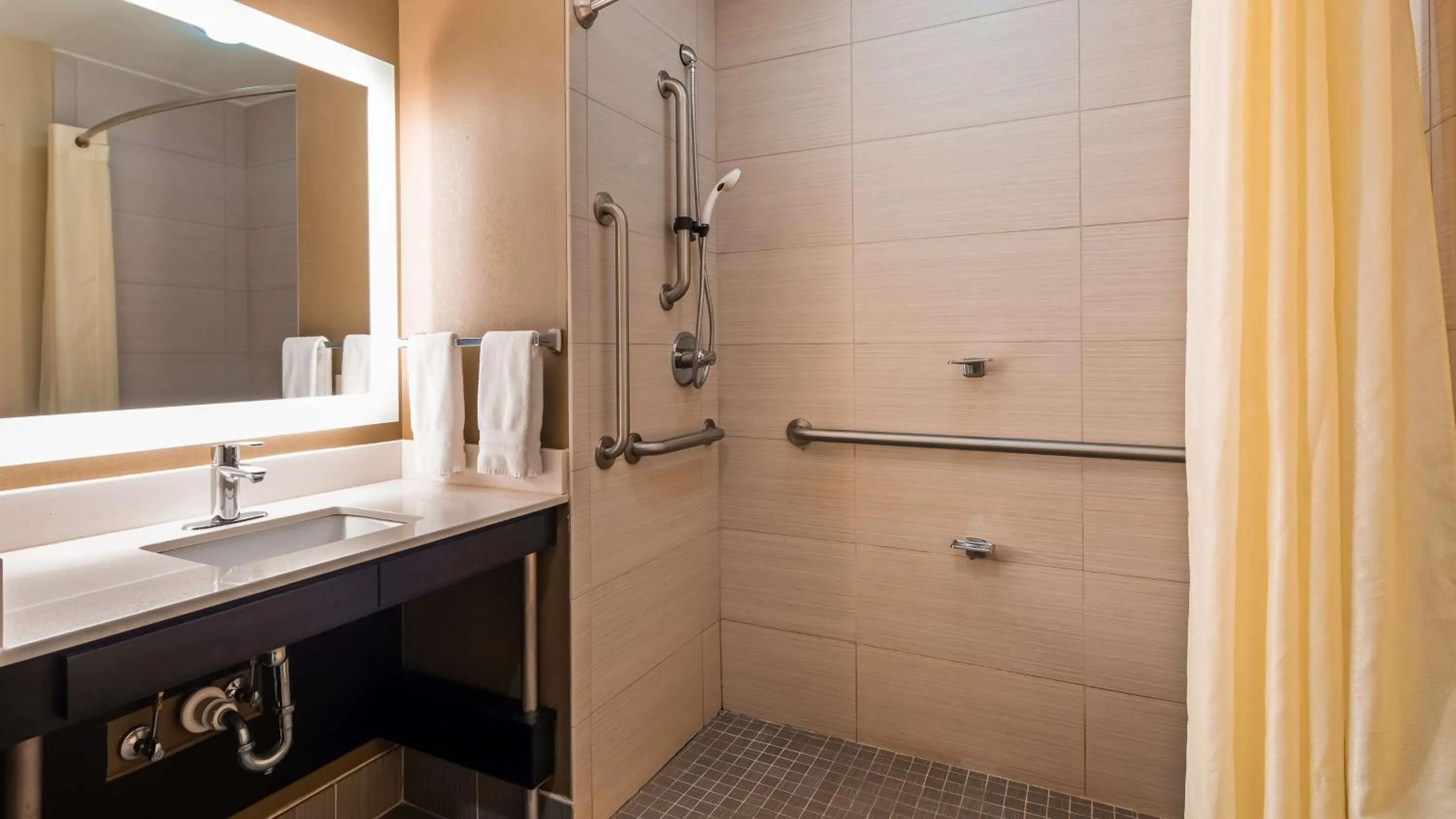 Photo of the whole room in Best Western Plus University Inn