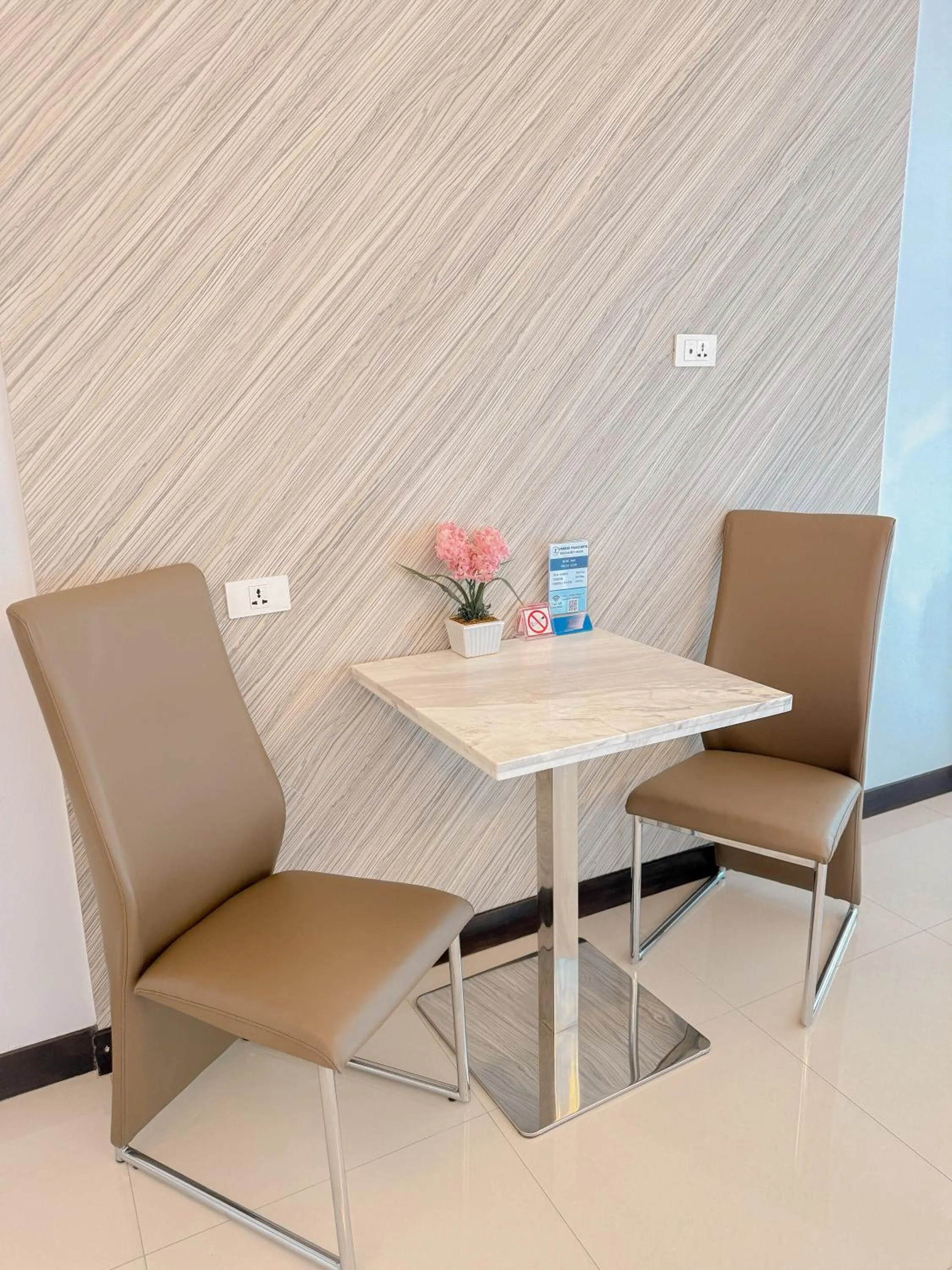 Vareena palace hotel