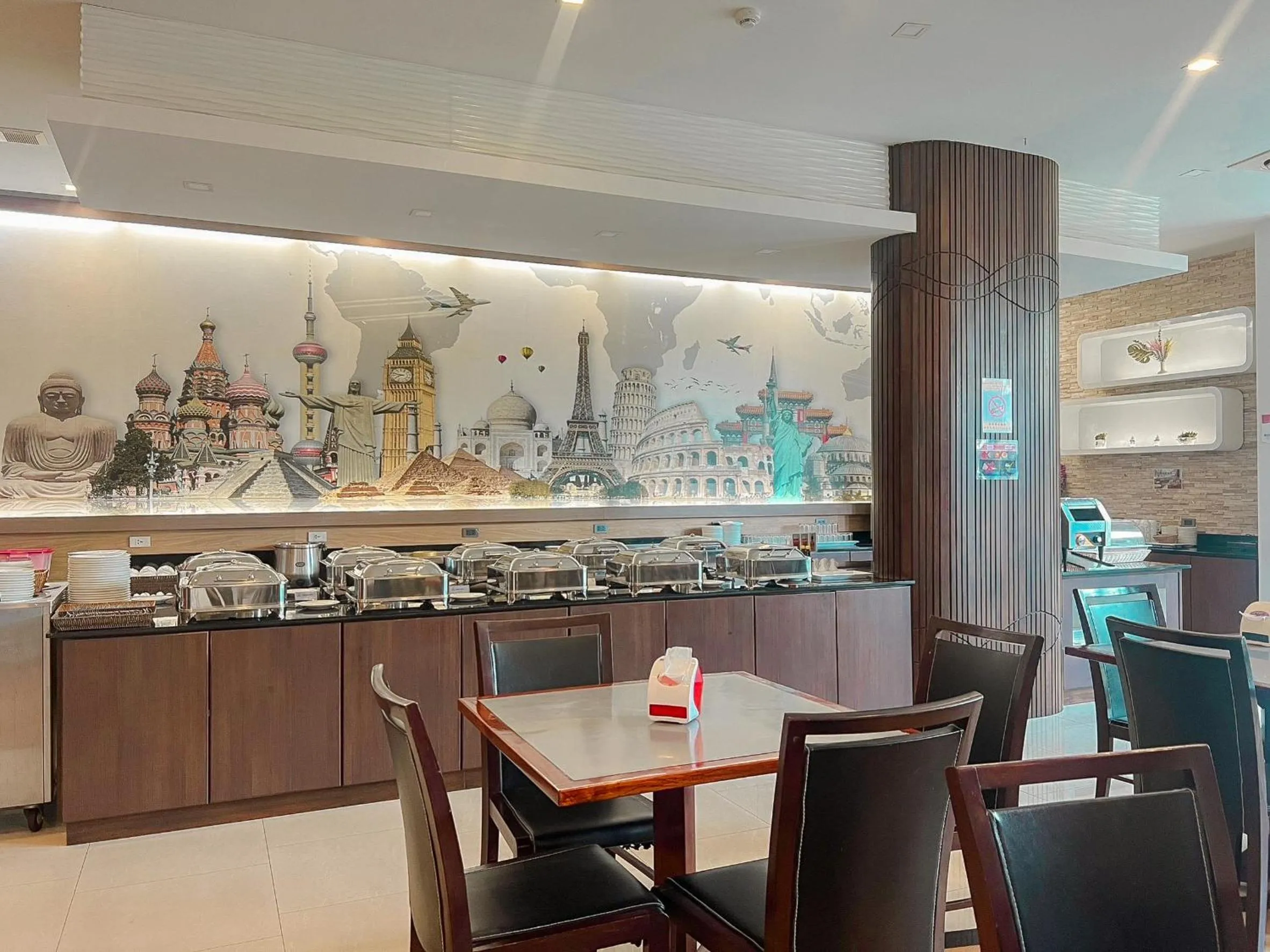 Vareena palace hotel