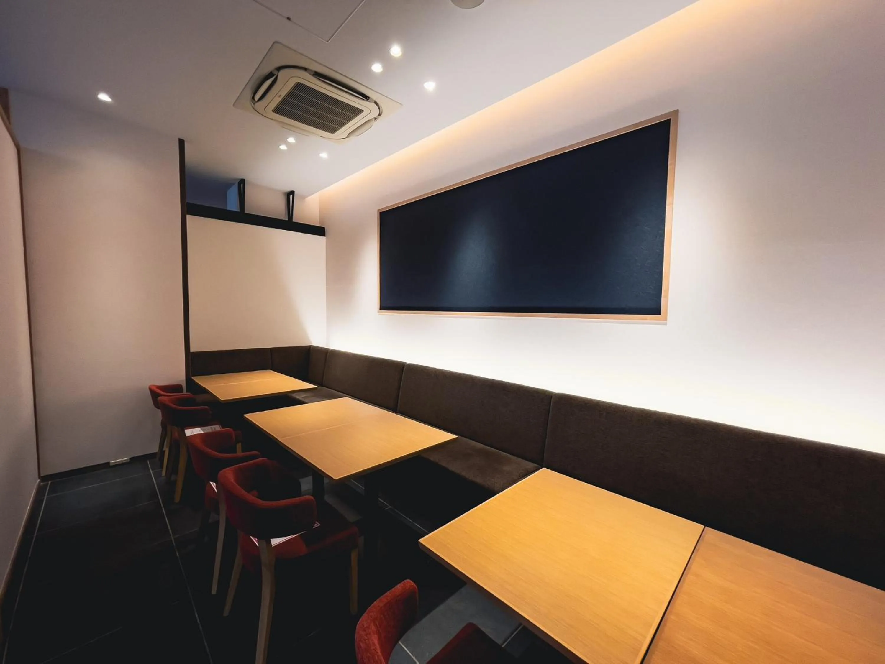 Restaurant/places to eat in APA Hotel Sugamo Ekimae