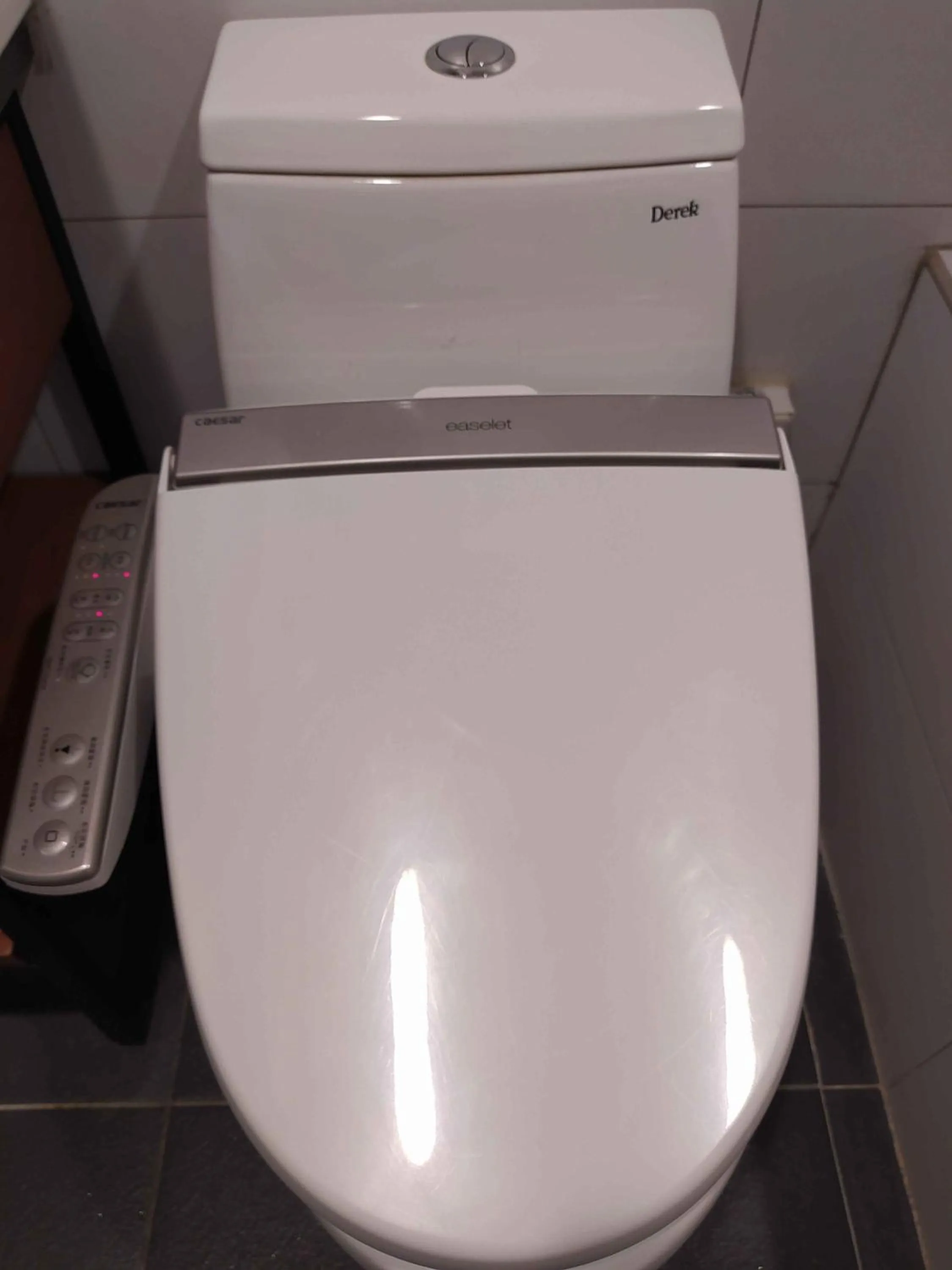 Toilet in Hotel J Taoyuan