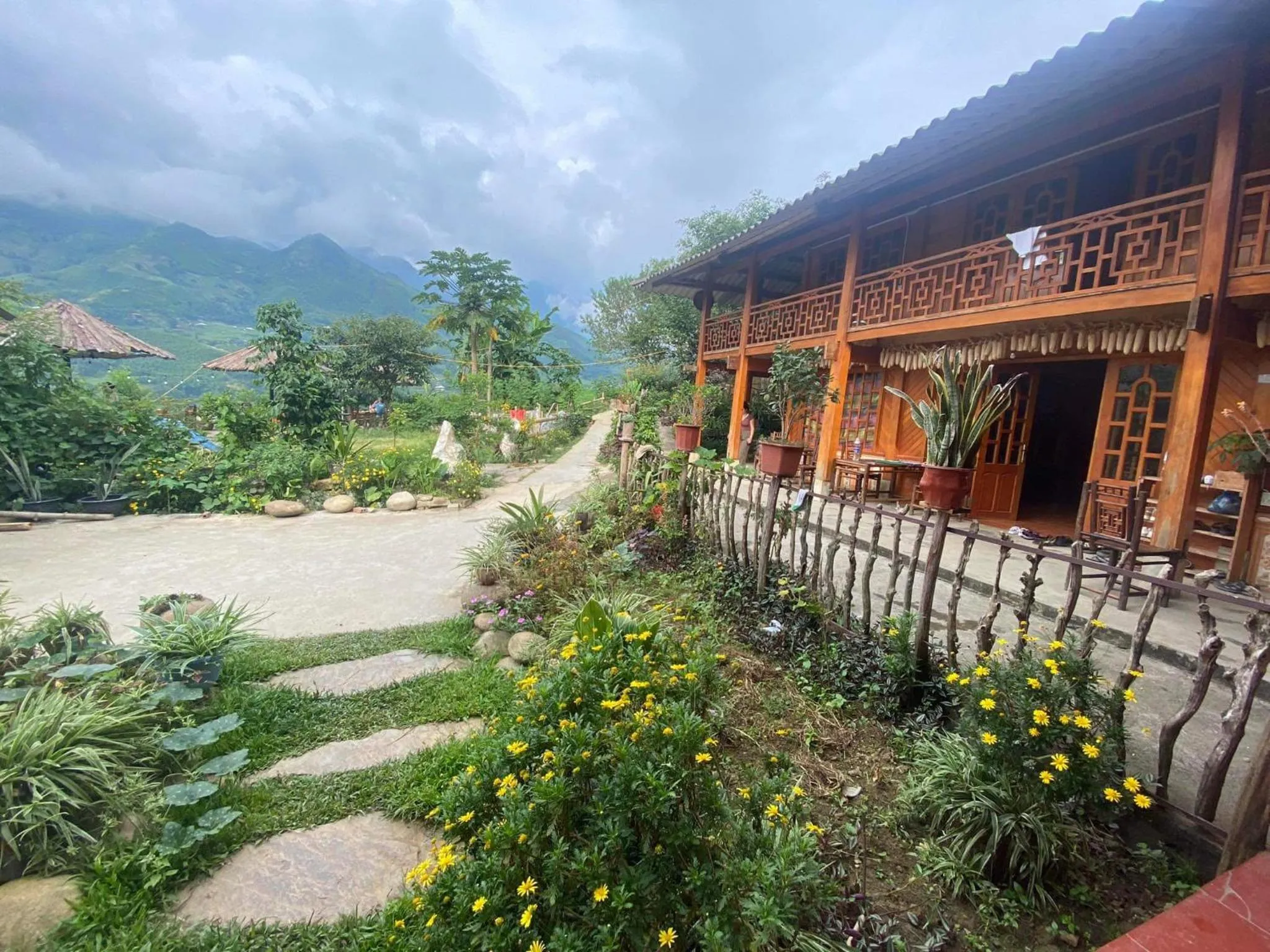 Mekhoo & Zizi Sapa Homestay