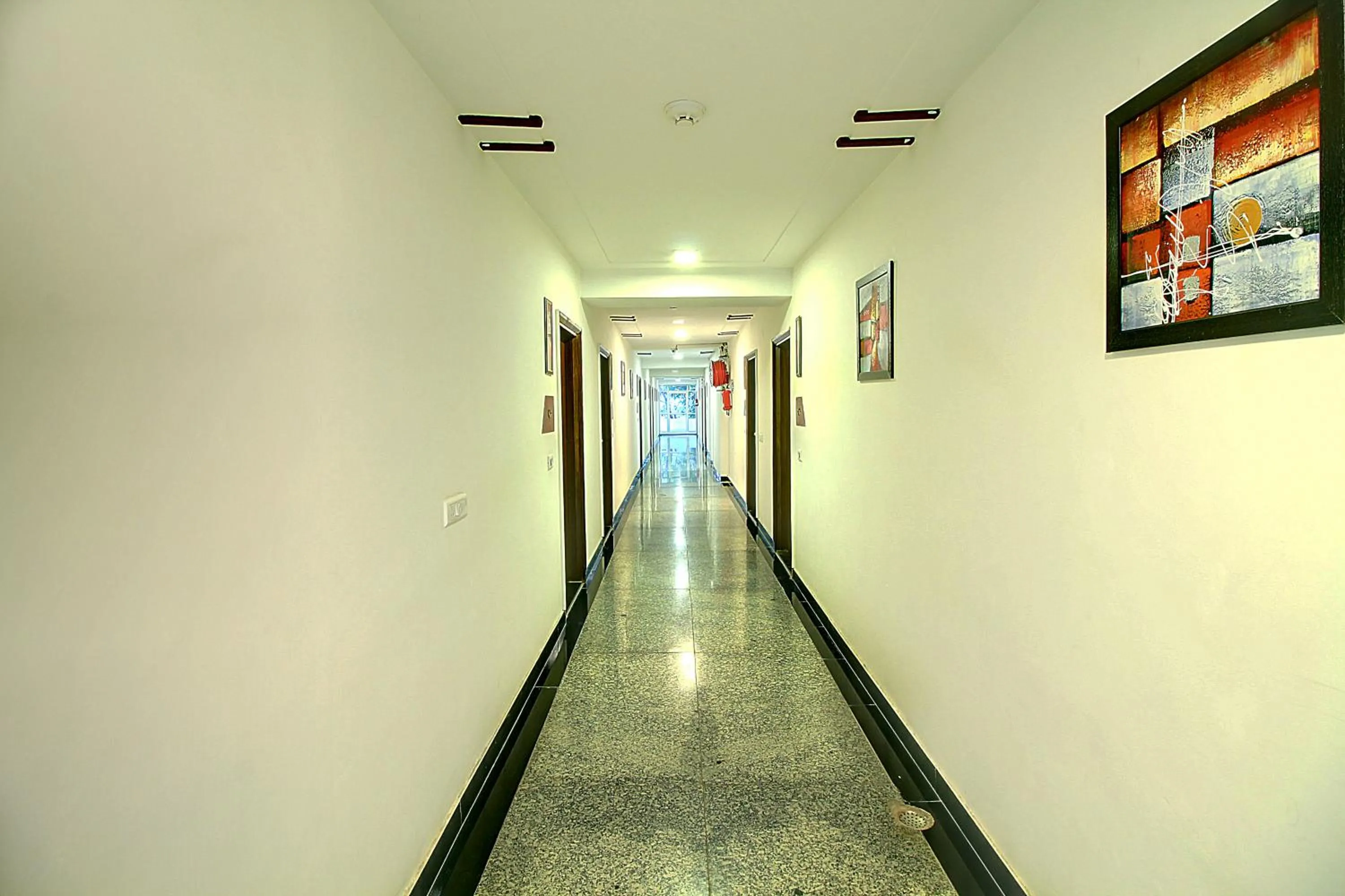 Area and facilities in STAAYZ Premium Gurgaon