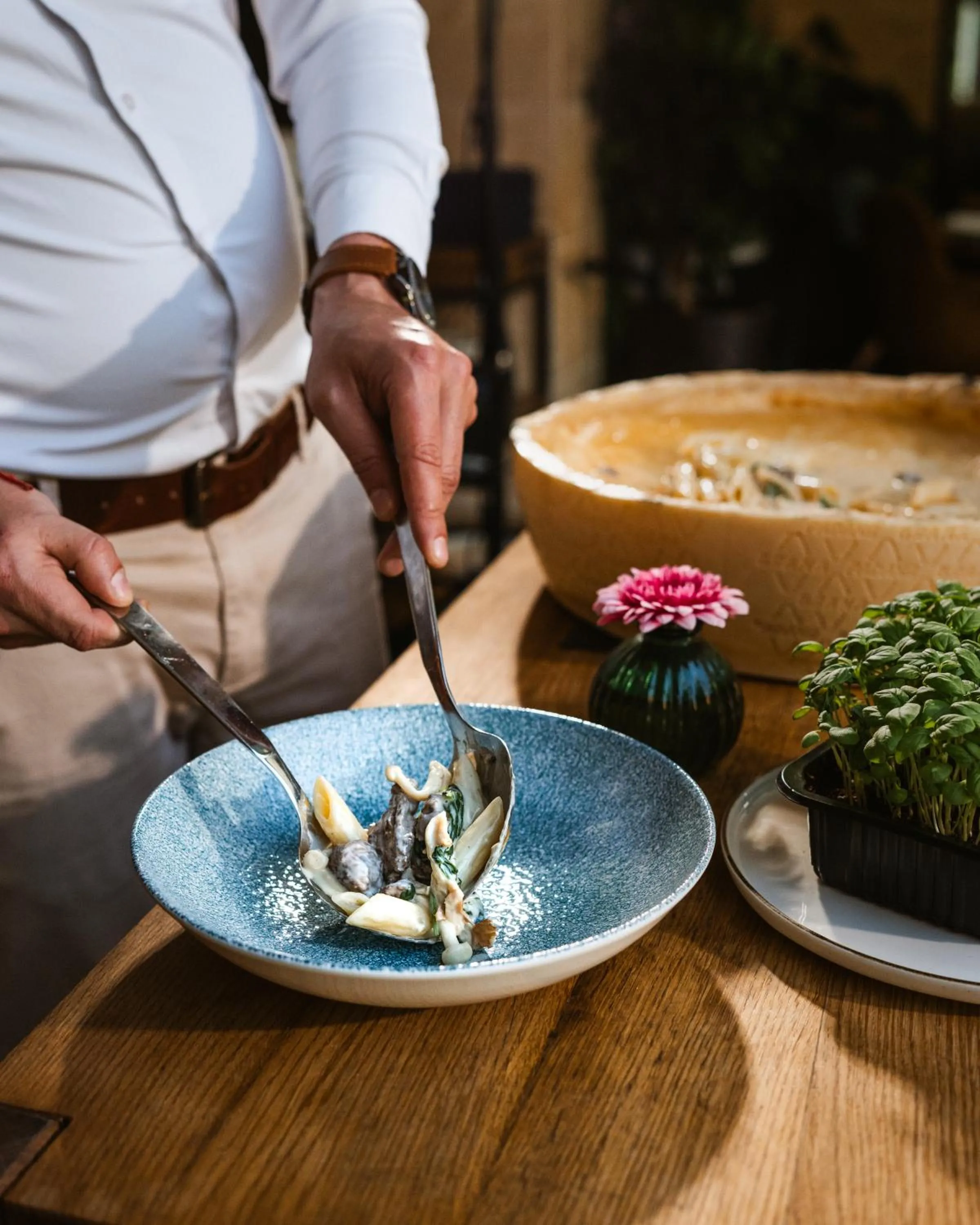 Food in Avalon Resort & SPA