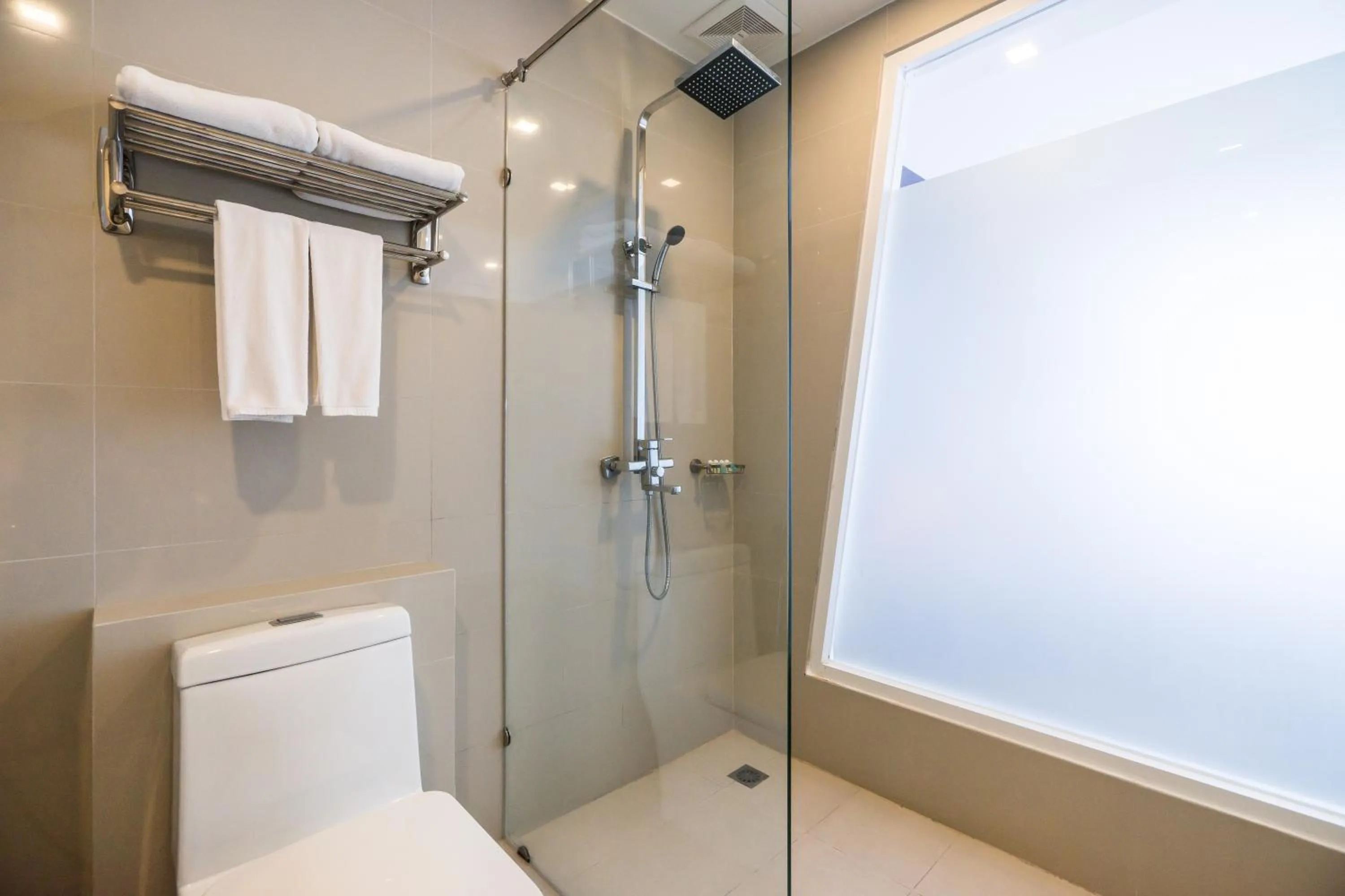 Bathroom in Blue Boat Hotel JC